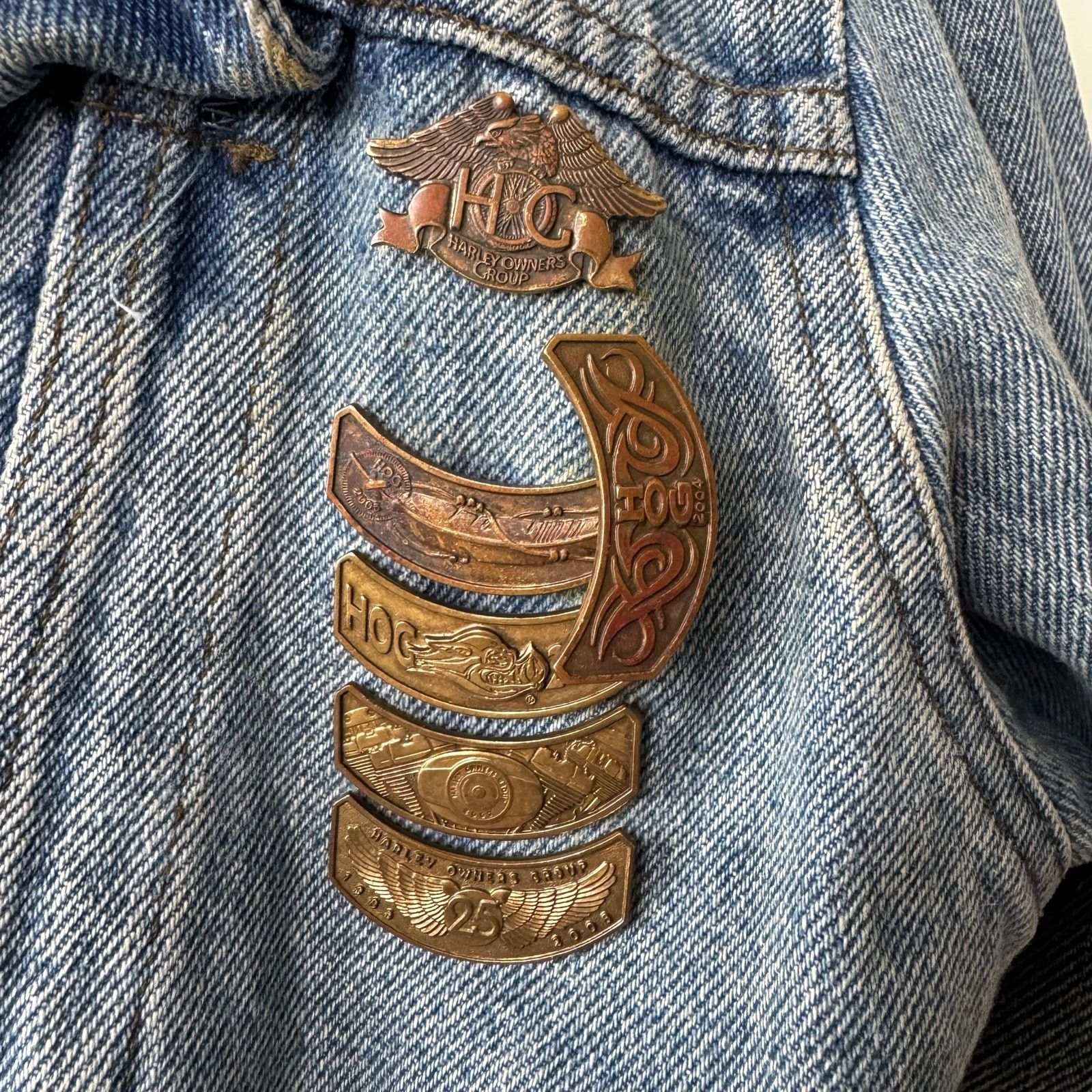 Harley Davidson HARLEY DAVIDSON Denim Jacket with Pins and Eagle Patch Size US XXL / EU 58 / 5 - 8 Thumbnail
