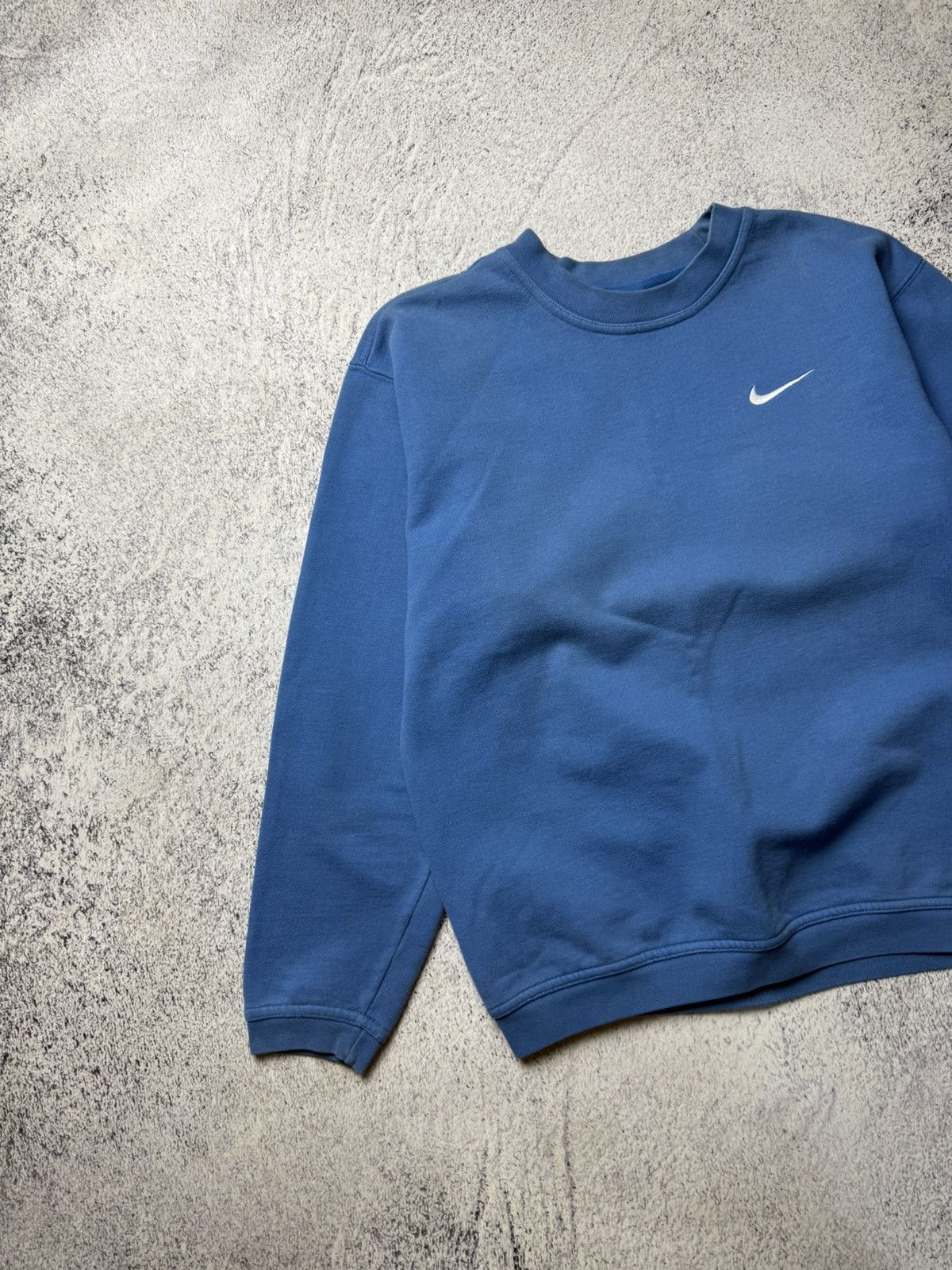 Nike Vintage Nike Blue Sweatshirt Mini Logo Rare Streetwear Size S / US 4 / IT 40 - 2 Thumbnail