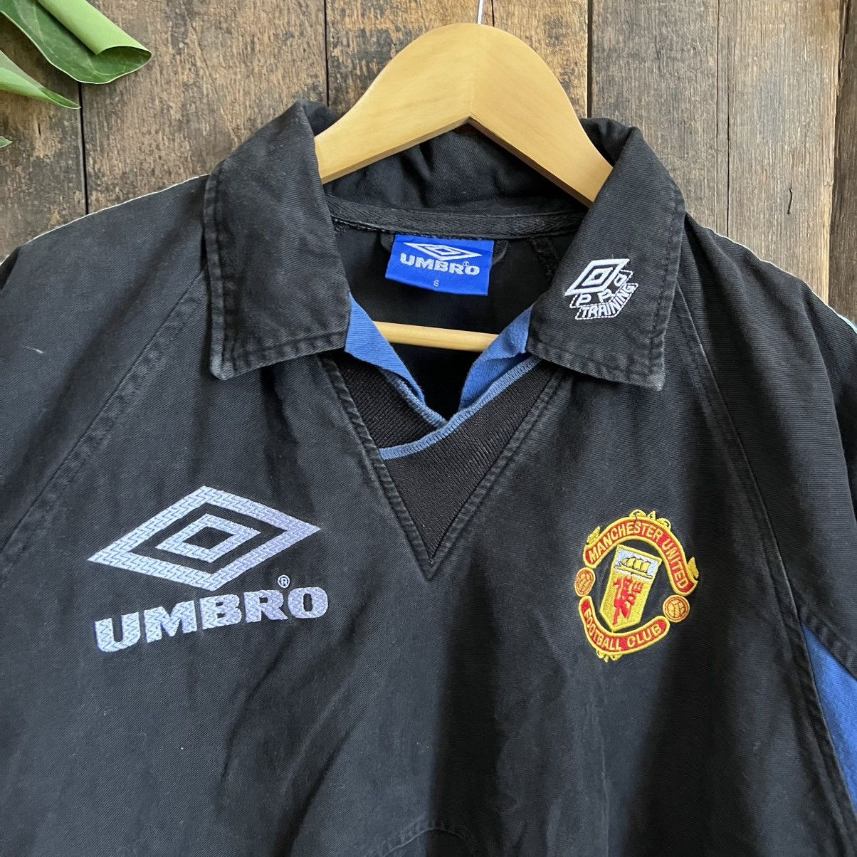 Umbro × Vintage Vintage Manchester United 1994-95 Umbro Drill Top Sweater Size US S / EU 44-46 / 1 - 3 Thumbnail