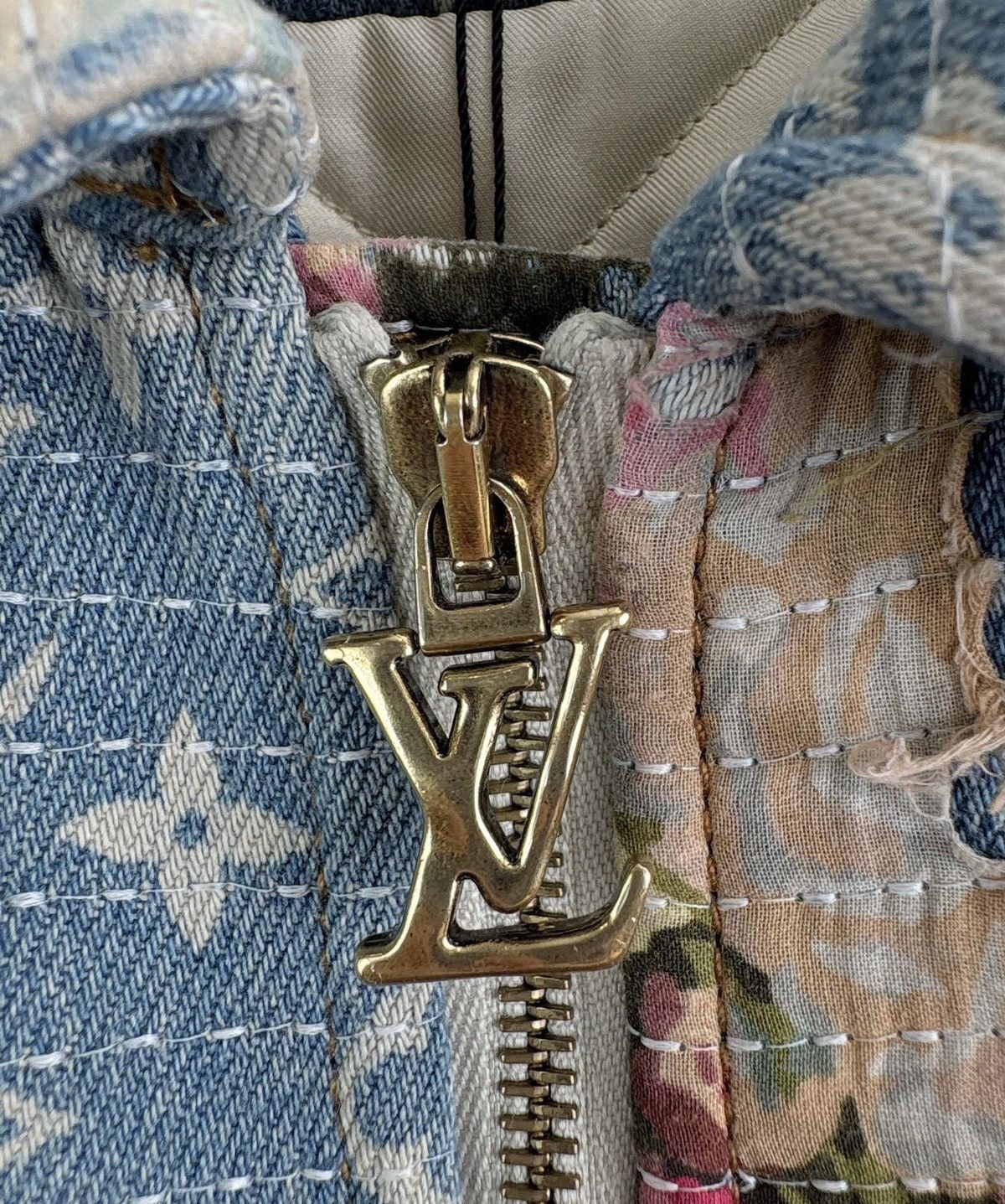 Louis Vuitton Louis Vuitton 52 Destroyed Patchwork Floral Monogram Denim Size US L / EU 52-54 / 3 - 3 Thumbnail