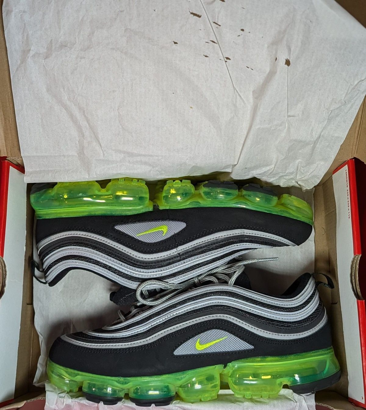 Nike Size 10 - Nike Air VaporMax 97 Neon Size US 10 / EU 43 - 9 Thumbnail