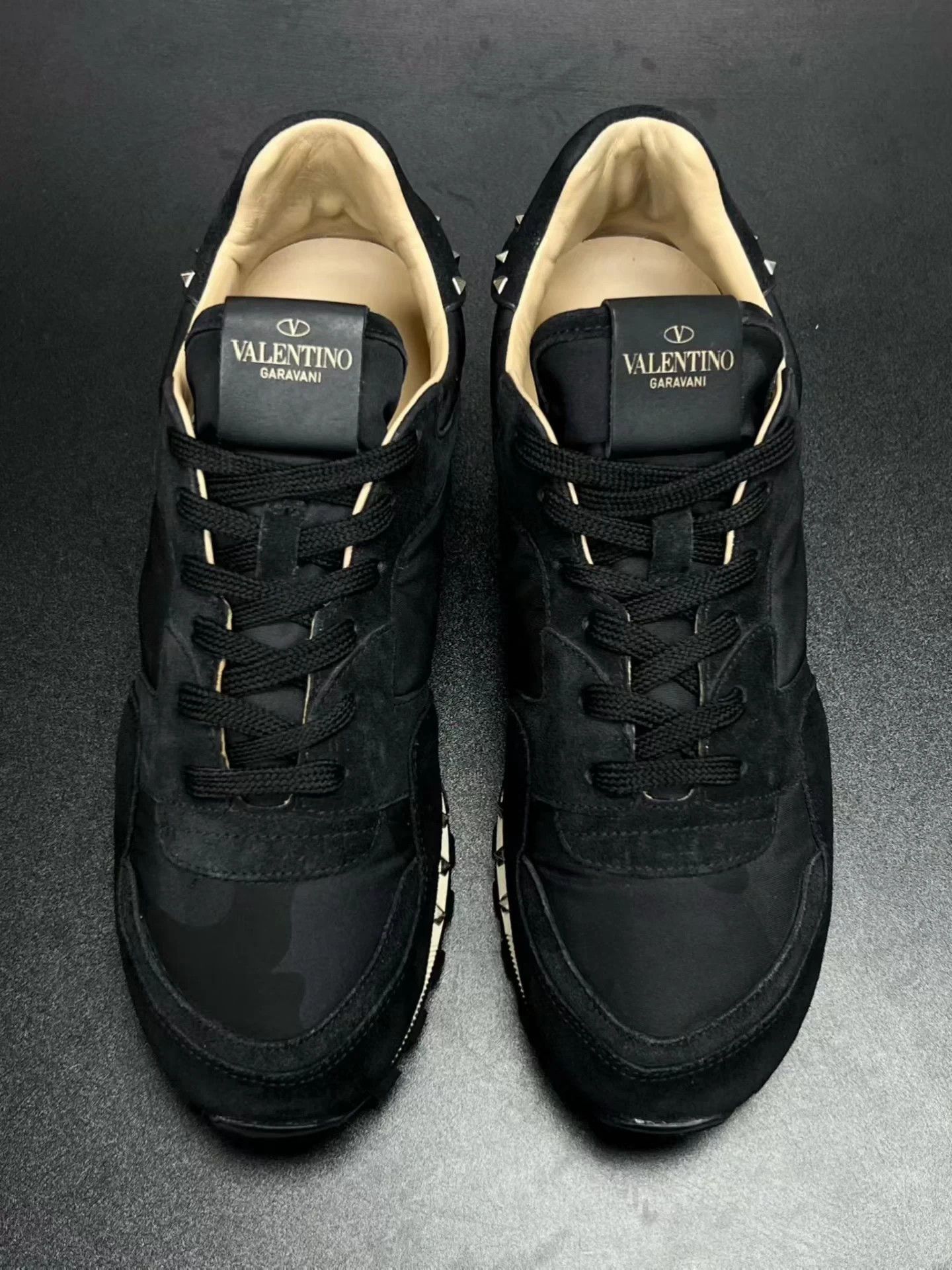 Valentino Valentino Rivet Sneakers 41 Excellent Condition Size US 8 / EU 41 - 3 Thumbnail