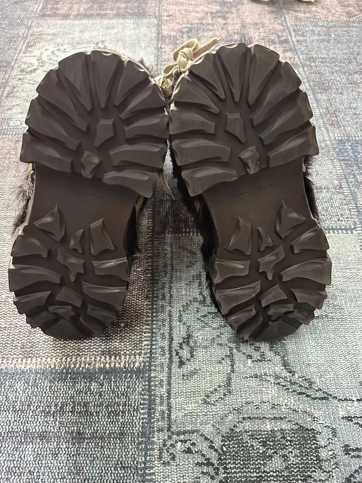 Rick Owens Rick Owens Black Fur Snow Boots. Size US 8 / EU 41 - 8 Thumbnail