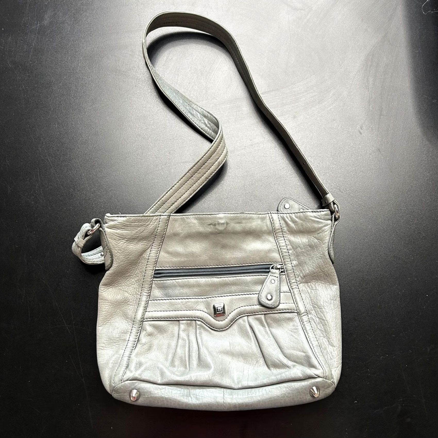 Vintage Stone Mountain Crossbody Bag Womens Medium Gray Leather Zip Pockets Adj Strap Size ONE SIZE - 2 Thumbnail