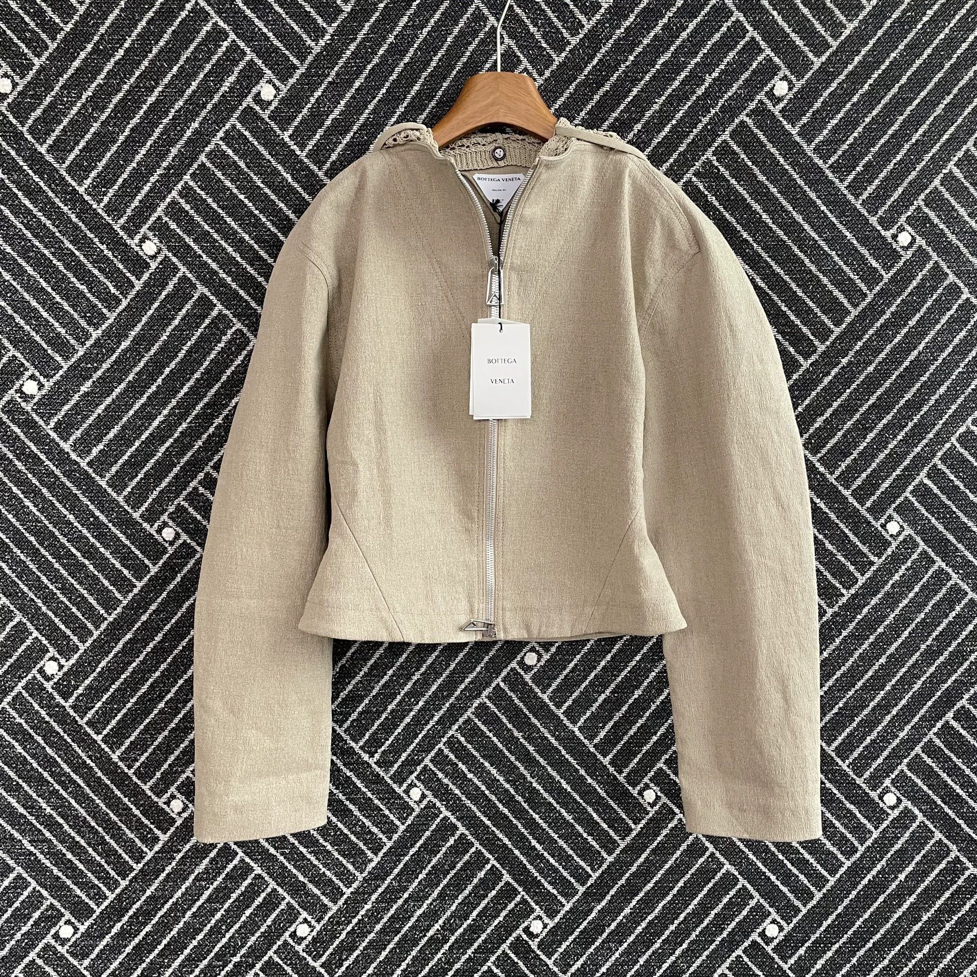 Bottega Veneta Bottega Veneta Women's Brown Hooded Zip Jacket Size 42 Size M / US 6-8 / IT 42-44 - 1 Thumbnail