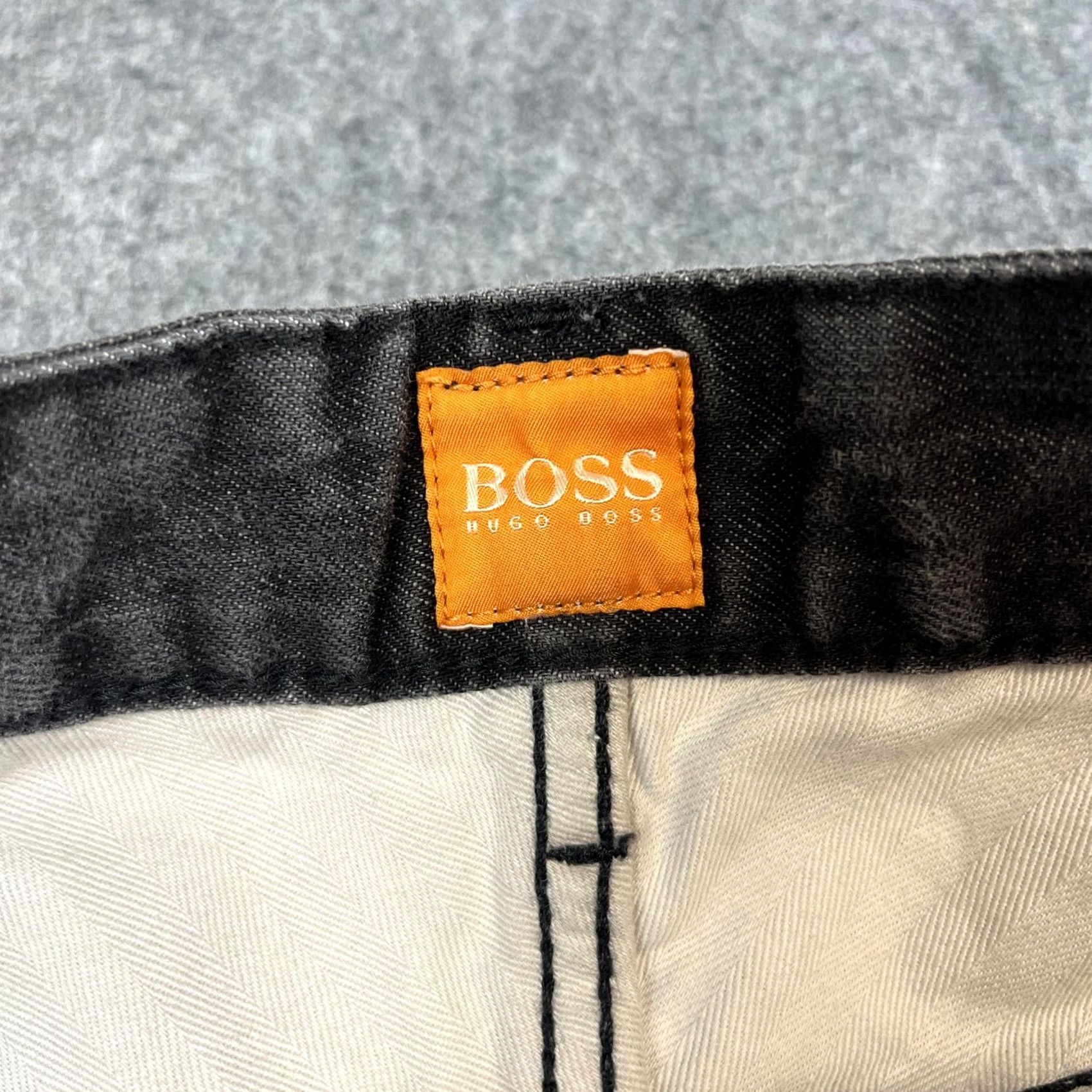 Hugo Boss HUGO BOSS Jeans Regular Straight 31 Dark Grey 100% Cotton Men Jeans Size US 31 - 7 Thumbnail