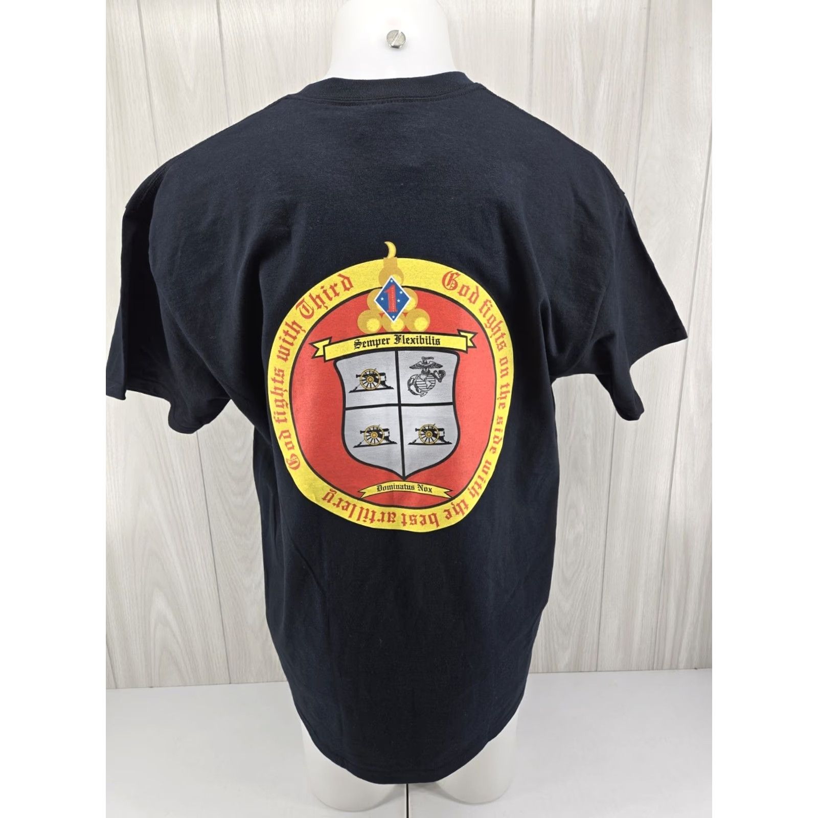Vintage USMC 3rd Battalion Semper Flexibilis Marines Division T-Shirt XL MV Sport Men Black Short Sleeve Crew Neck Logo USMC Military 90s? Size US XL / EU 56 / 4 - 2 Thumbnail
