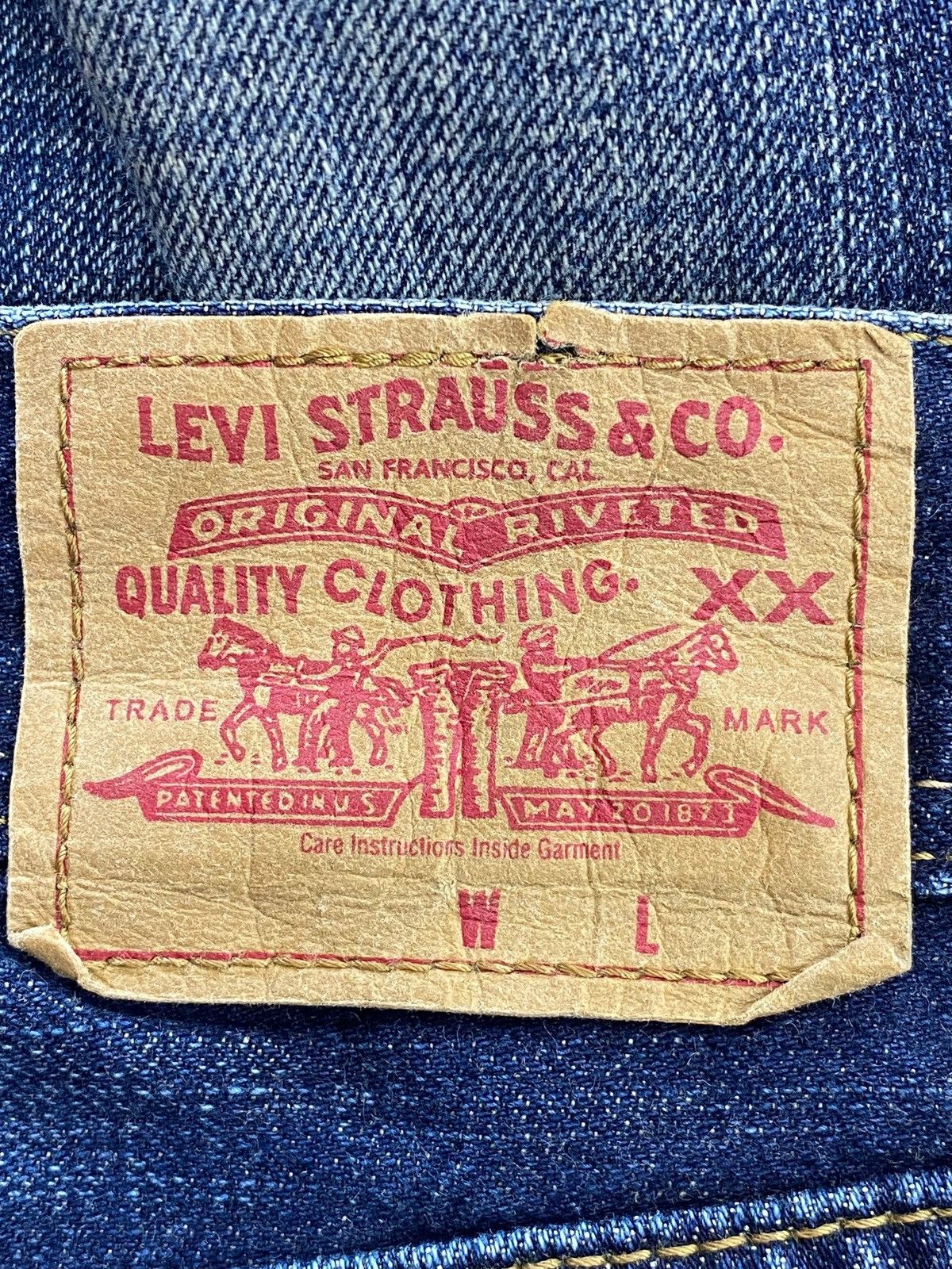 Levi's Levi’s Faded Blue Wash Style Boot Cut Leg Jeans Size US 28 / EU 44 - 11 Thumbnail