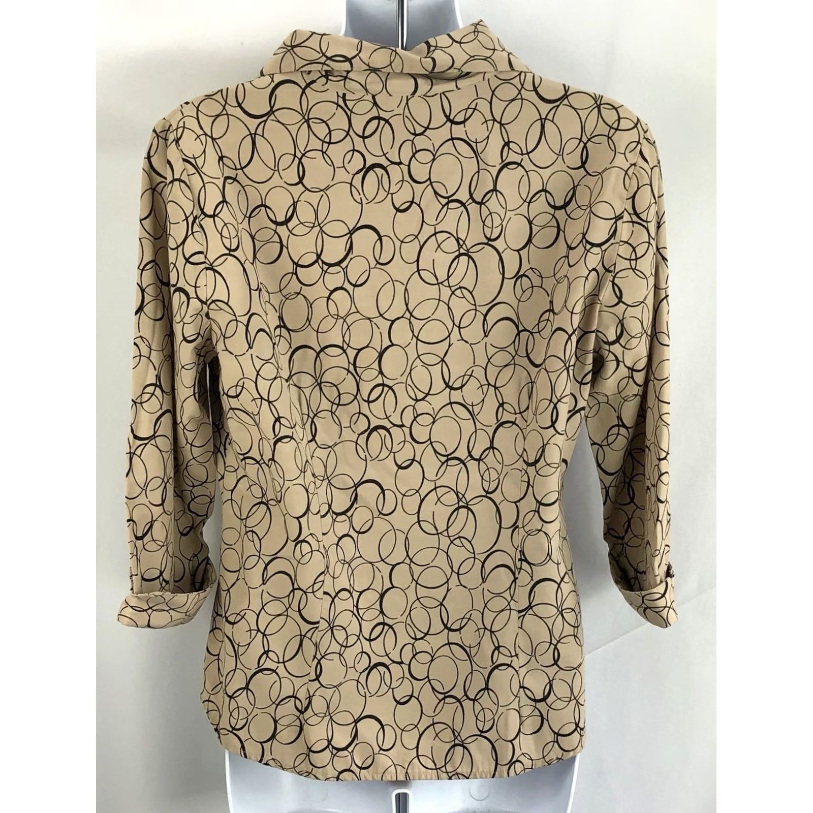 Vintage Dressbarn Button-Up Top Shirt S Tan Circle Geometric Dots 3/4 Sleeve VINTAGE? No, Regular Fit Women Casual Workwear Halloween? Size S / US 4 / IT 40 - 3 Thumbnail