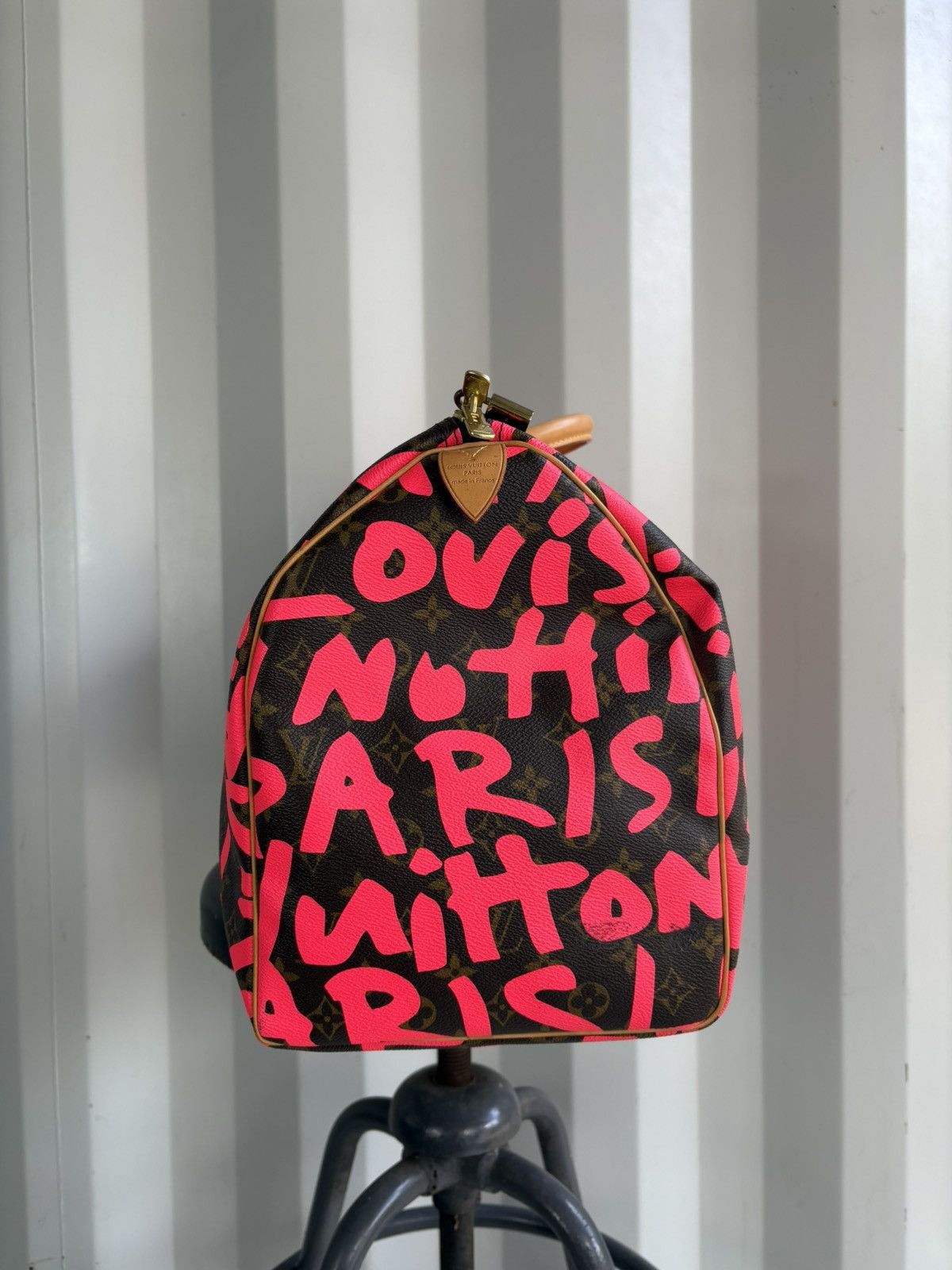 Louis Vuitton Keepall 50 Monogram Graffiti Bag Fuschia Size ONE SIZE - 4 Thumbnail