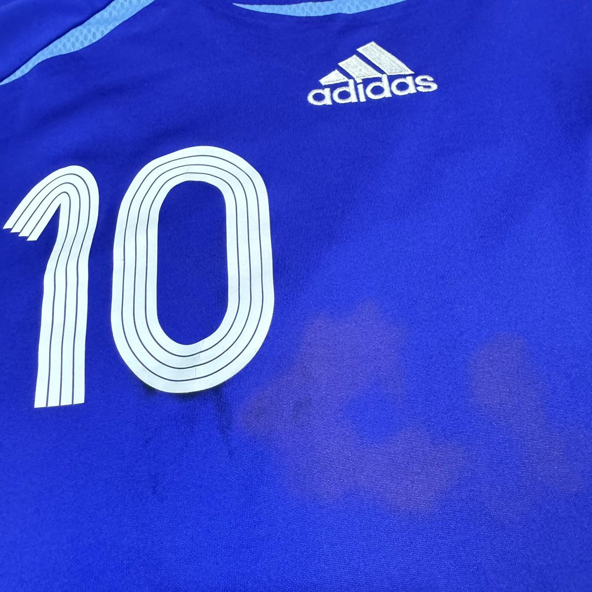 Adidas Japan 06/07 player issue home shirt #10 Nakamura Size US L / EU 52-54 / 3 - 4 Thumbnail