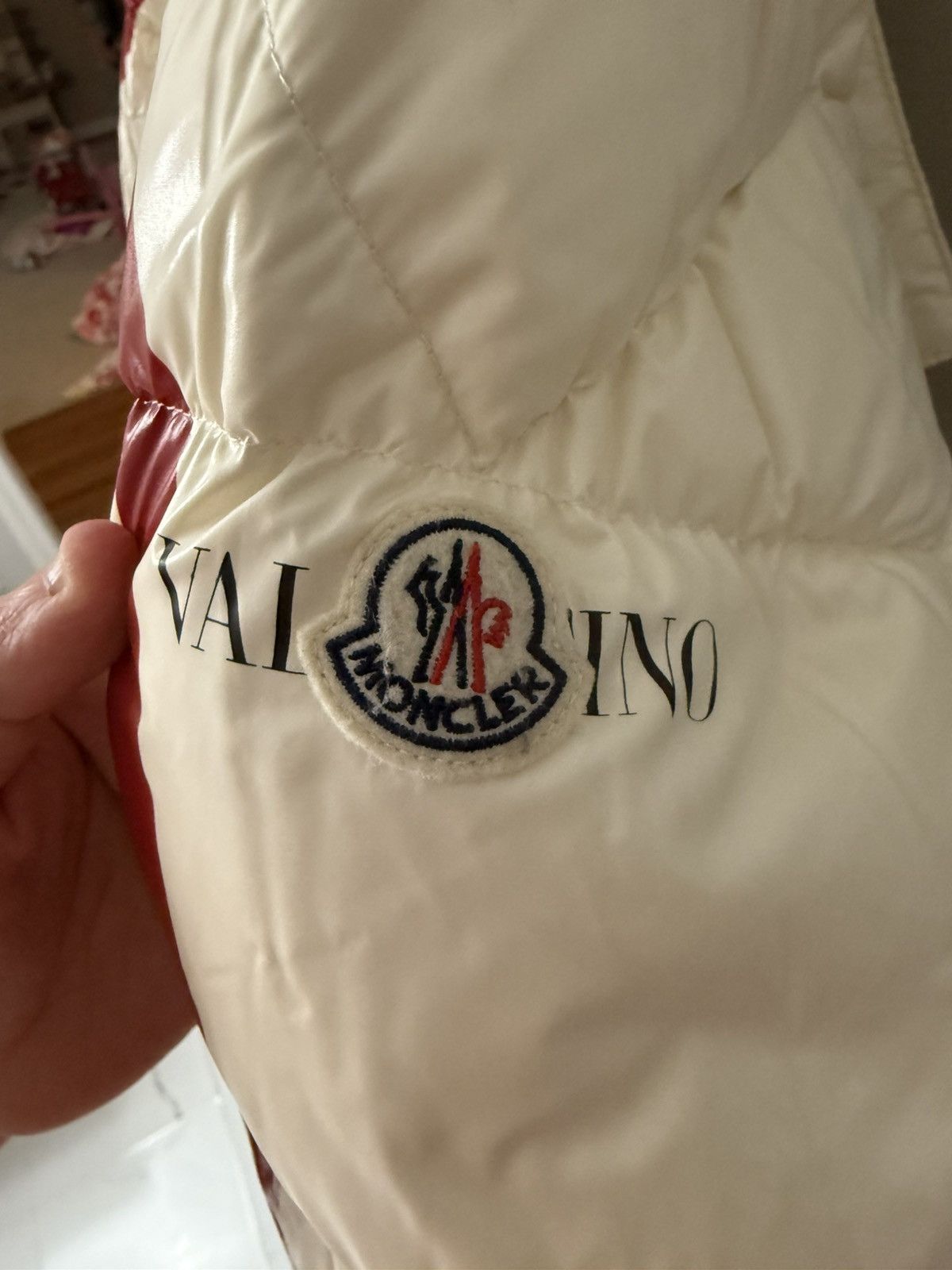 Moncler × Valentino White / Red Moncler X Valentino Coat size 52 (L/XL MENS) Size US L / EU 52-54 / 3 - 9 Thumbnail