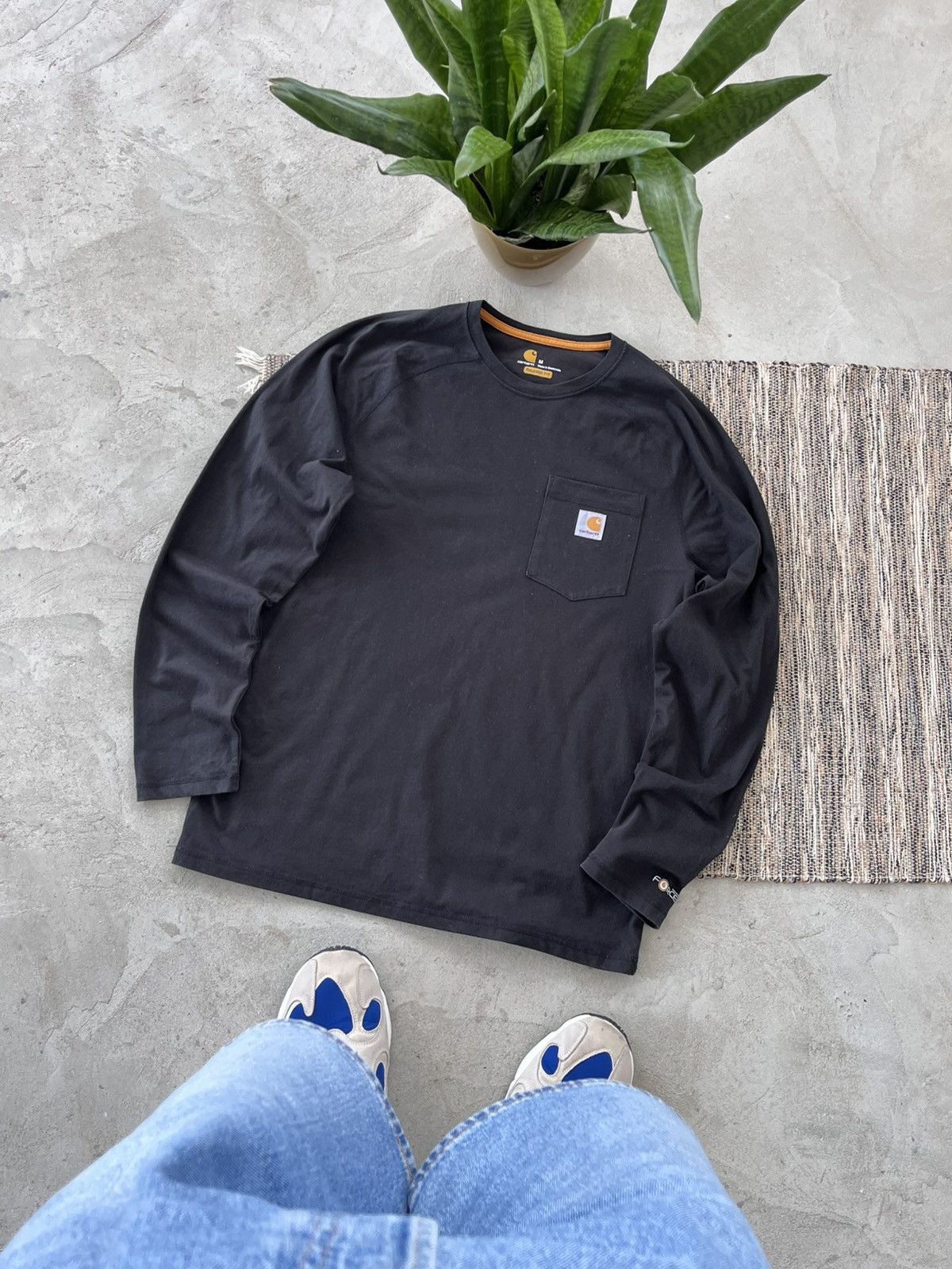 Carhartt × Vintage Vintage Carhartt Longsleeve TShirt Black Workwear faded tee Size US M / EU 48-50 / 2 - 1 Thumbnail