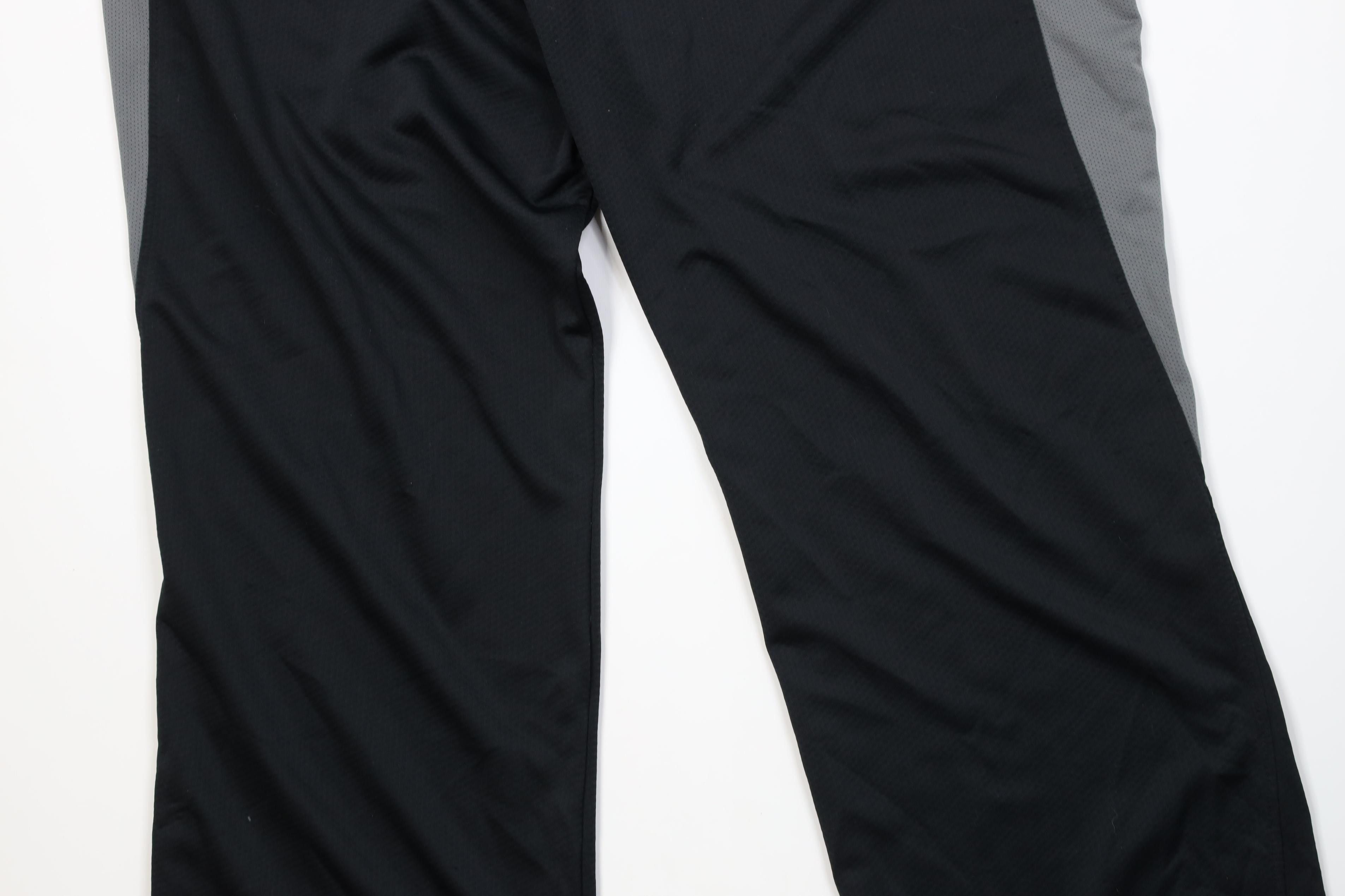 New Balance Vintage Y2K New Balance Knit Wide Leg Sweatpants Pants Black Size US 38 / EU 54 - 11 Thumbnail