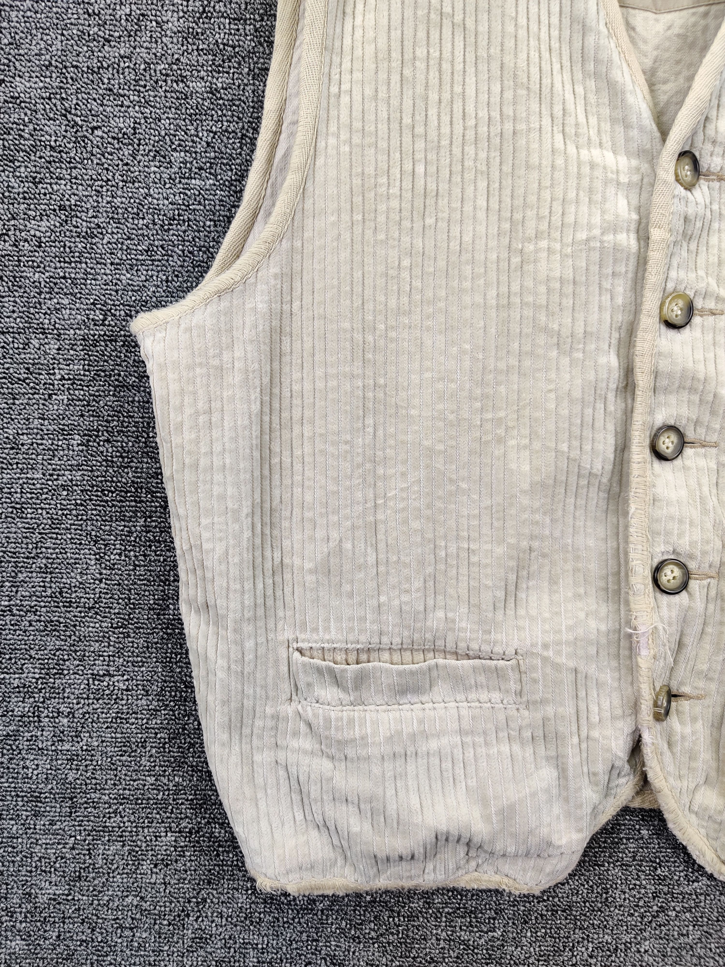 Vintage 90's Uniqlo Corduroy Vest Button Ups