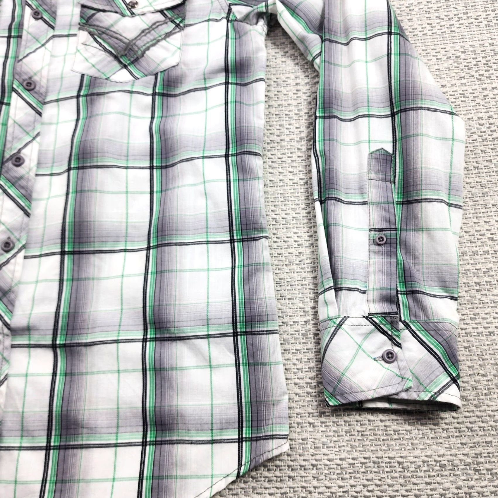 Vintage Chale Shirt Mens Small Green Gray White Plaid Long Sleeve Button Up Western Shirt Size US S / EU 44-46 / 1 - 2 Thumbnail