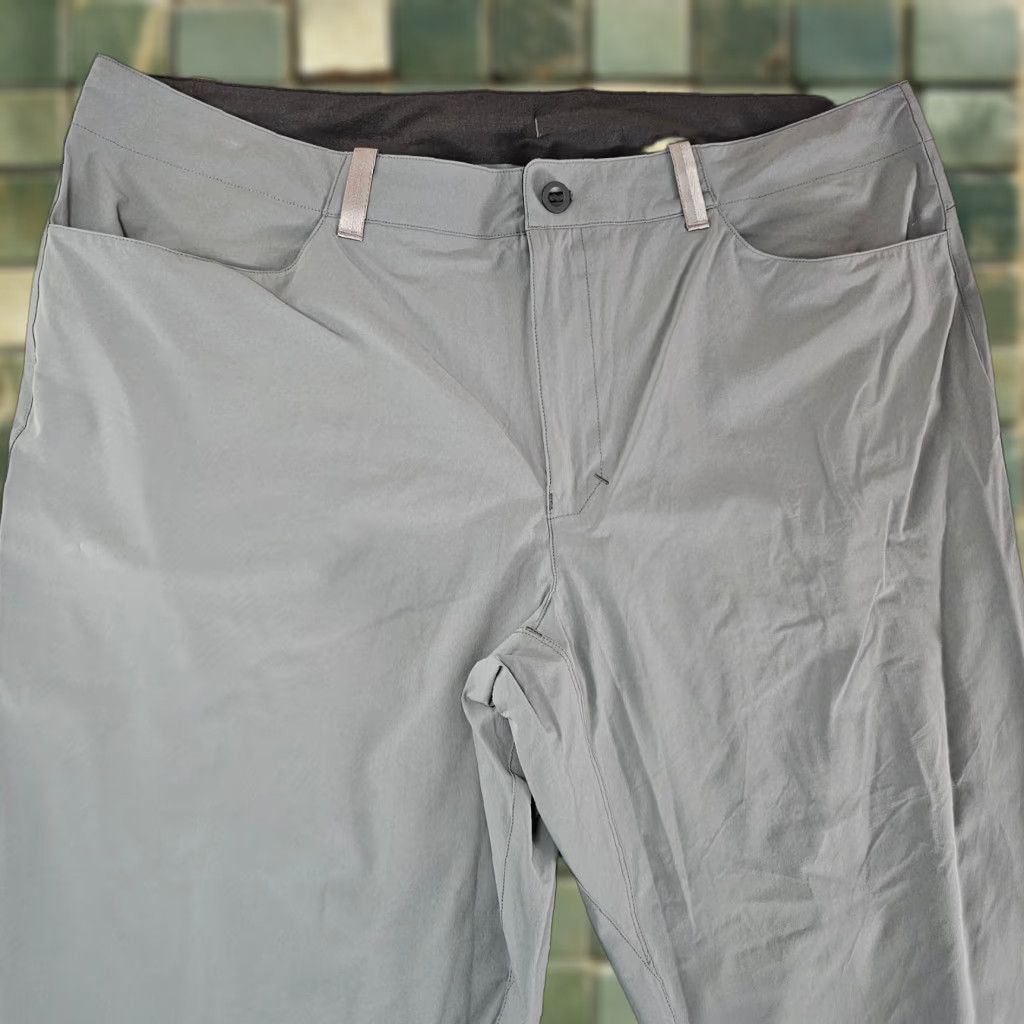 Vintage Beyond Clothing Pants Mens Size 42 Long Grey Nylon Stretch Cargo Outdoor Hike Size US 42 / EU 58 - 1 Thumbnail