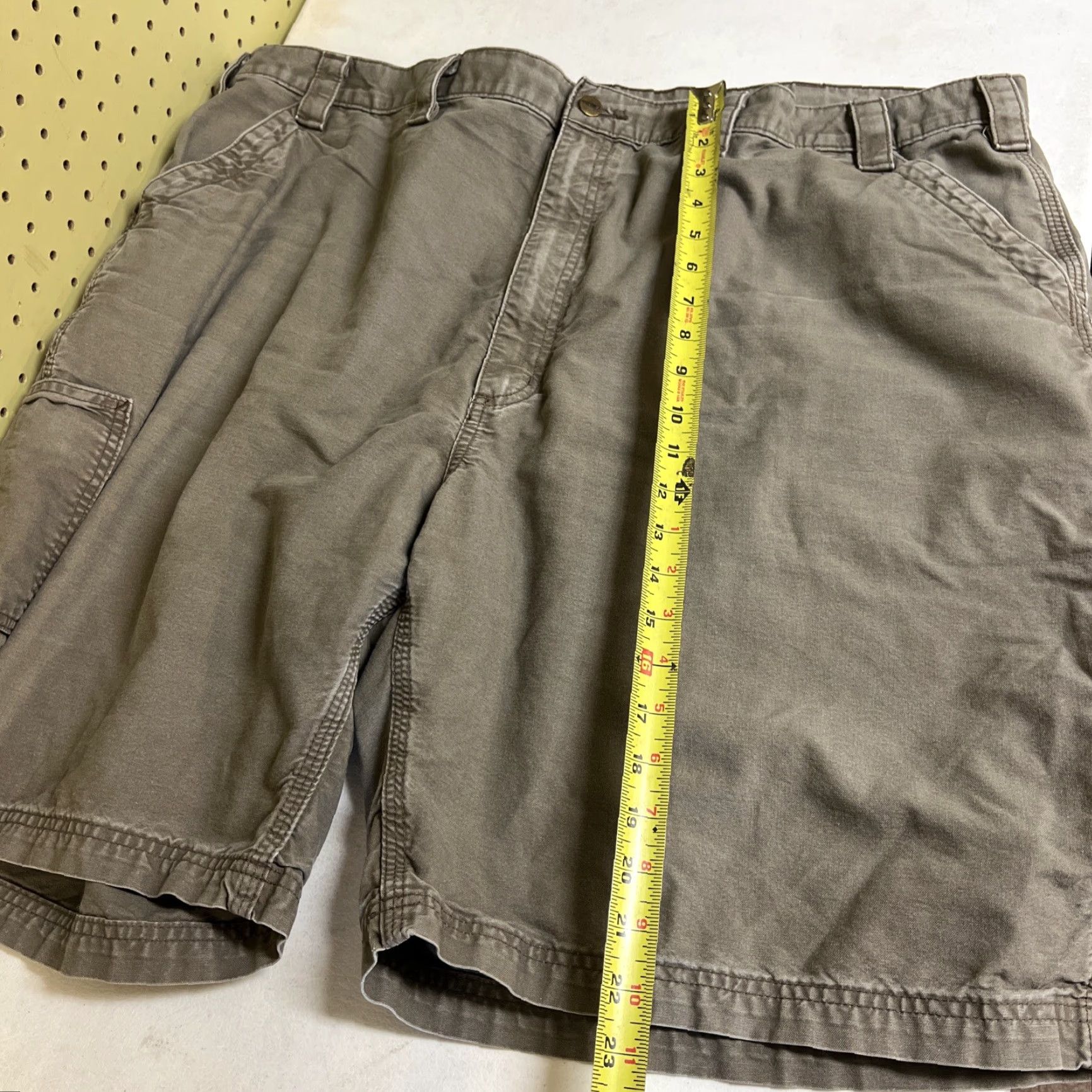 Carhartt Carhartt Shorts Cargo Workwear Mens Size 48 Brown Original Fit 10in Inseam Canvas Cotton Pockets Logo Front Flat Front Size US 32 / EU 48 - 3 Thumbnail