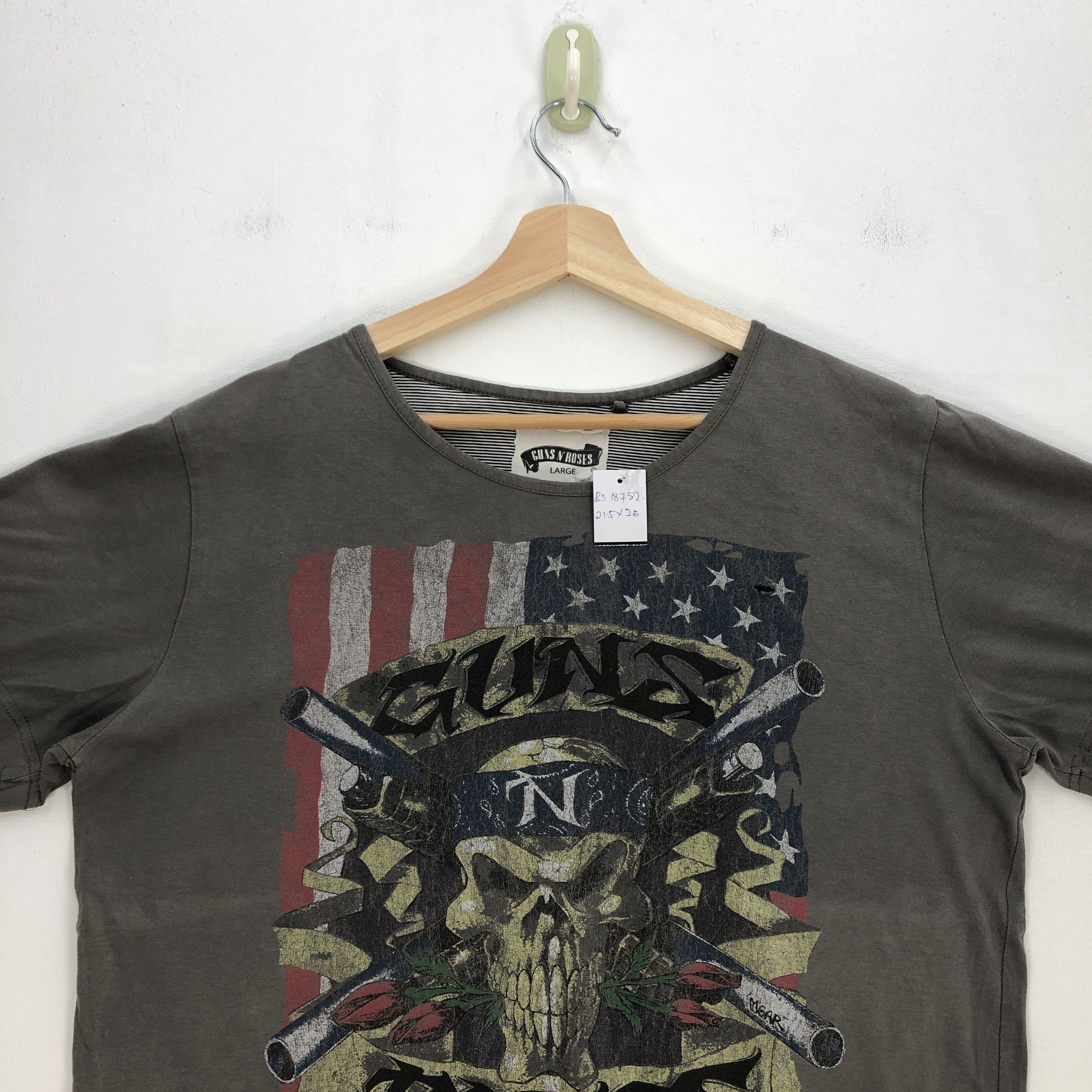 Band Tees Vintage Gun N Roses T Shirt Black Frog Rock Band Tees Size US L / EU 52-54 / 3 - 2 Thumbnail