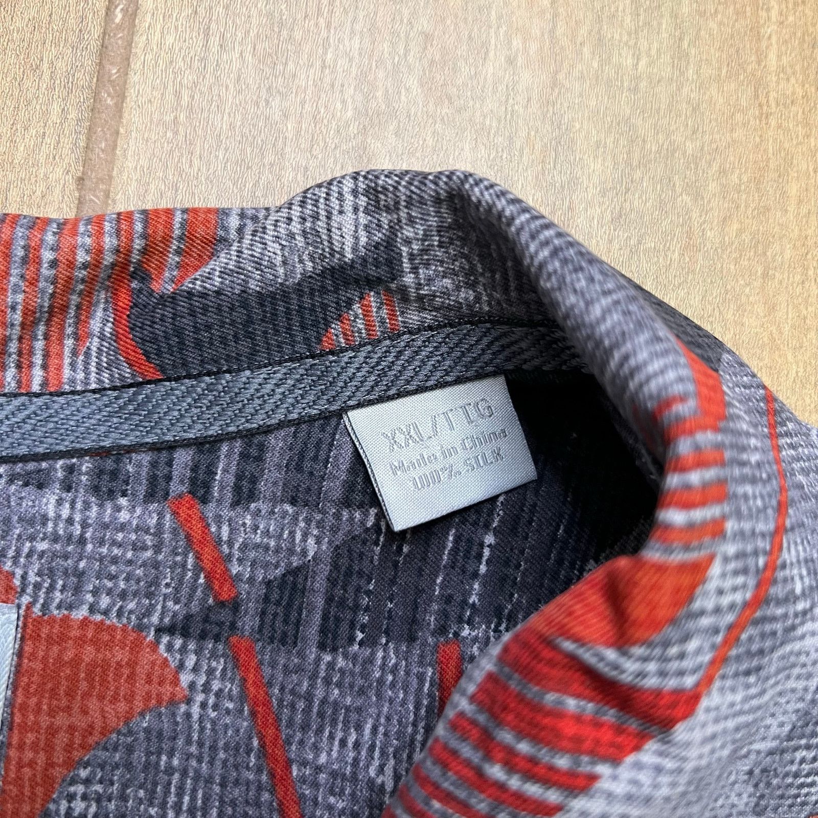 Tommy Bahama Tommy Bahama Silk Shirt Mens Medium Gray Abstract Hawaiian Size US XXL / EU 58 / 5 - 10 Thumbnail