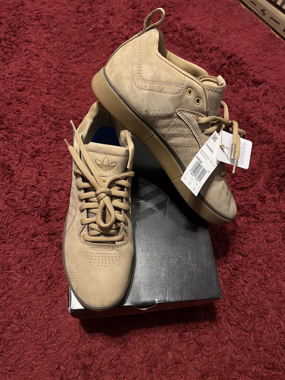 Adidas Adidas Tyshawn Jones ‘Cardboard’/‘Wheat’ Size US 11.5 / EU 44-45 - 8 Thumbnail