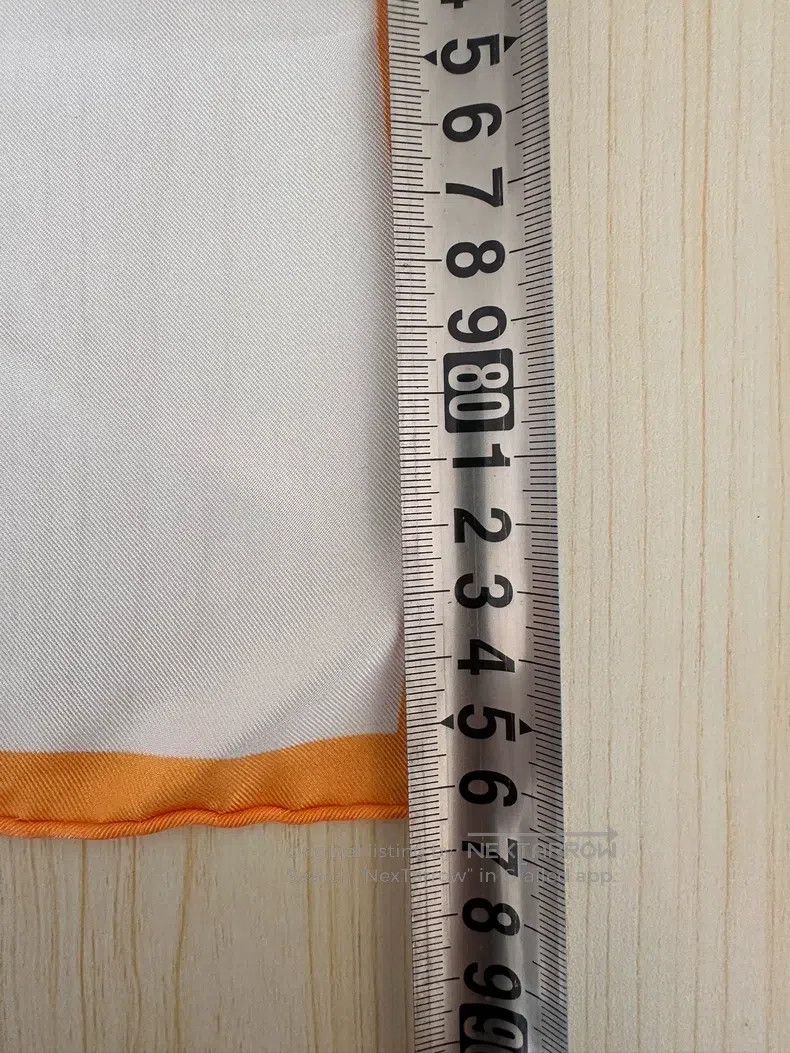 Loewe Loewe size 90*90cm Orange and white color block silk scarf Size ONE SIZE - 2 Thumbnail
