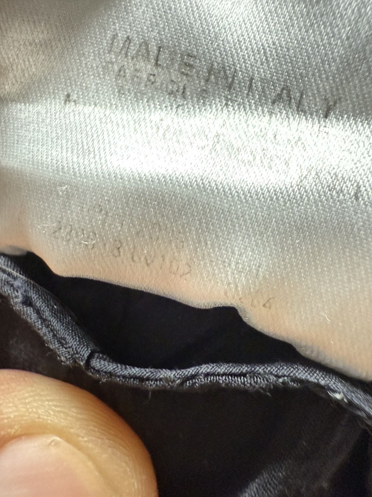 Hussein Chalayan Hussein Chalayan S/S 09 Assymetrical Button top Size XS / US 0-2 / IT 36-38 - 8 Thumbnail