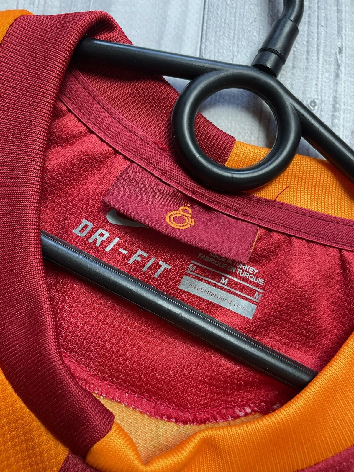 Vintage Vintage Galatasaray orange tee logo soccer size M Size US M / EU 48-50 / 2 - 4 Thumbnail