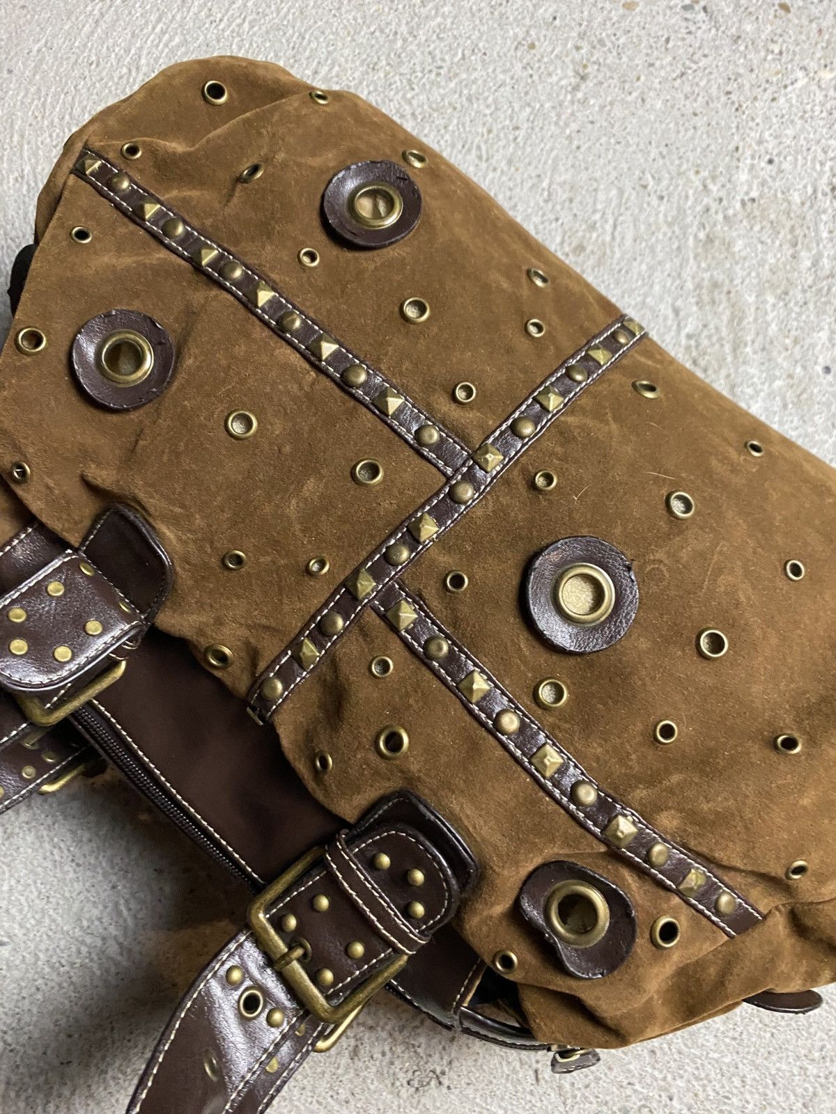 Vintage Vintage suede handbag shoulder bag y2k archive avant garde Size ONE SIZE - 14 Thumbnail