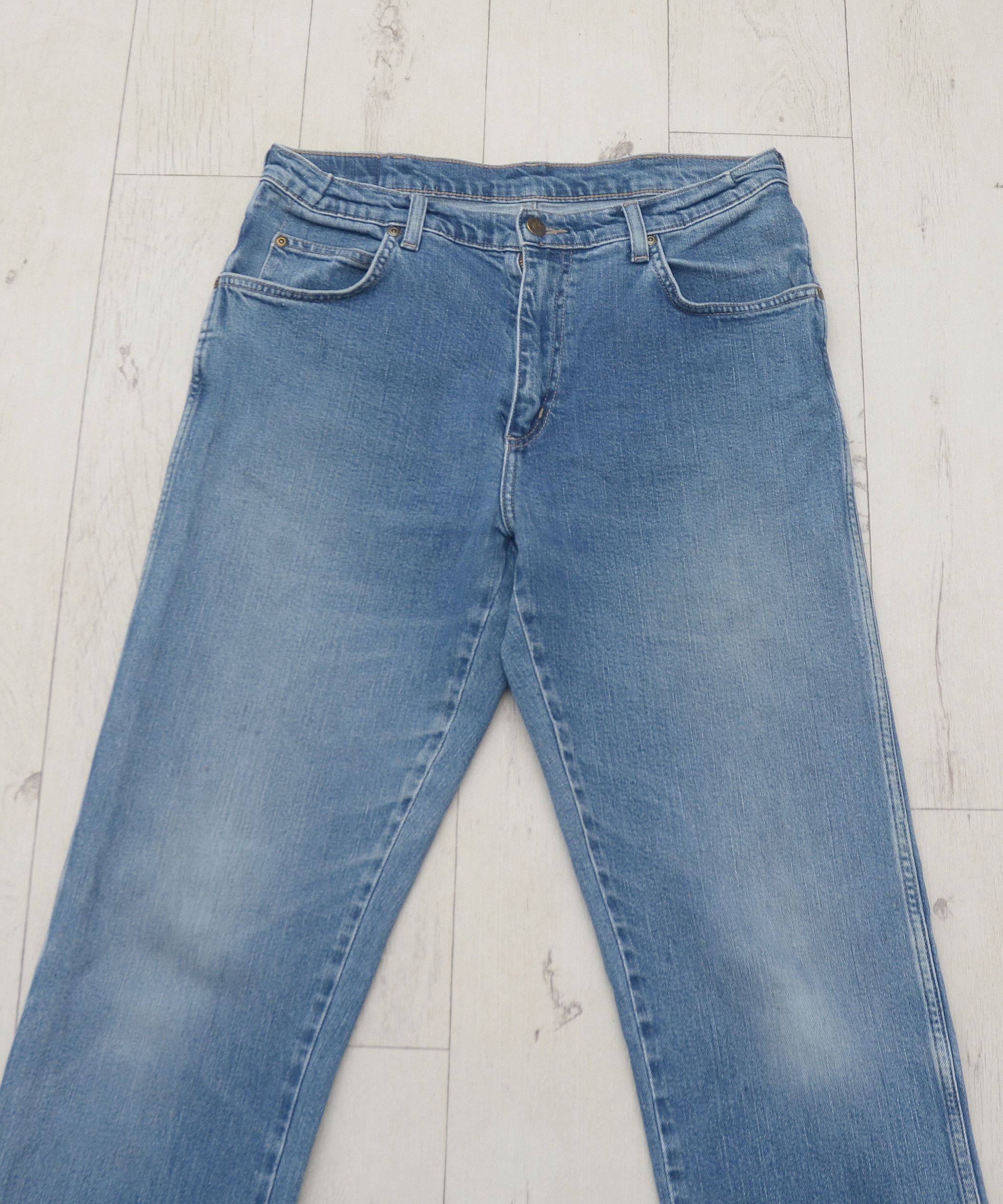 Vintage × Wrangler Vintage Y2K Wrangler Long Jeans 32x36 Distressed Light Wash Size US 32 / EU 48 - 2 Thumbnail