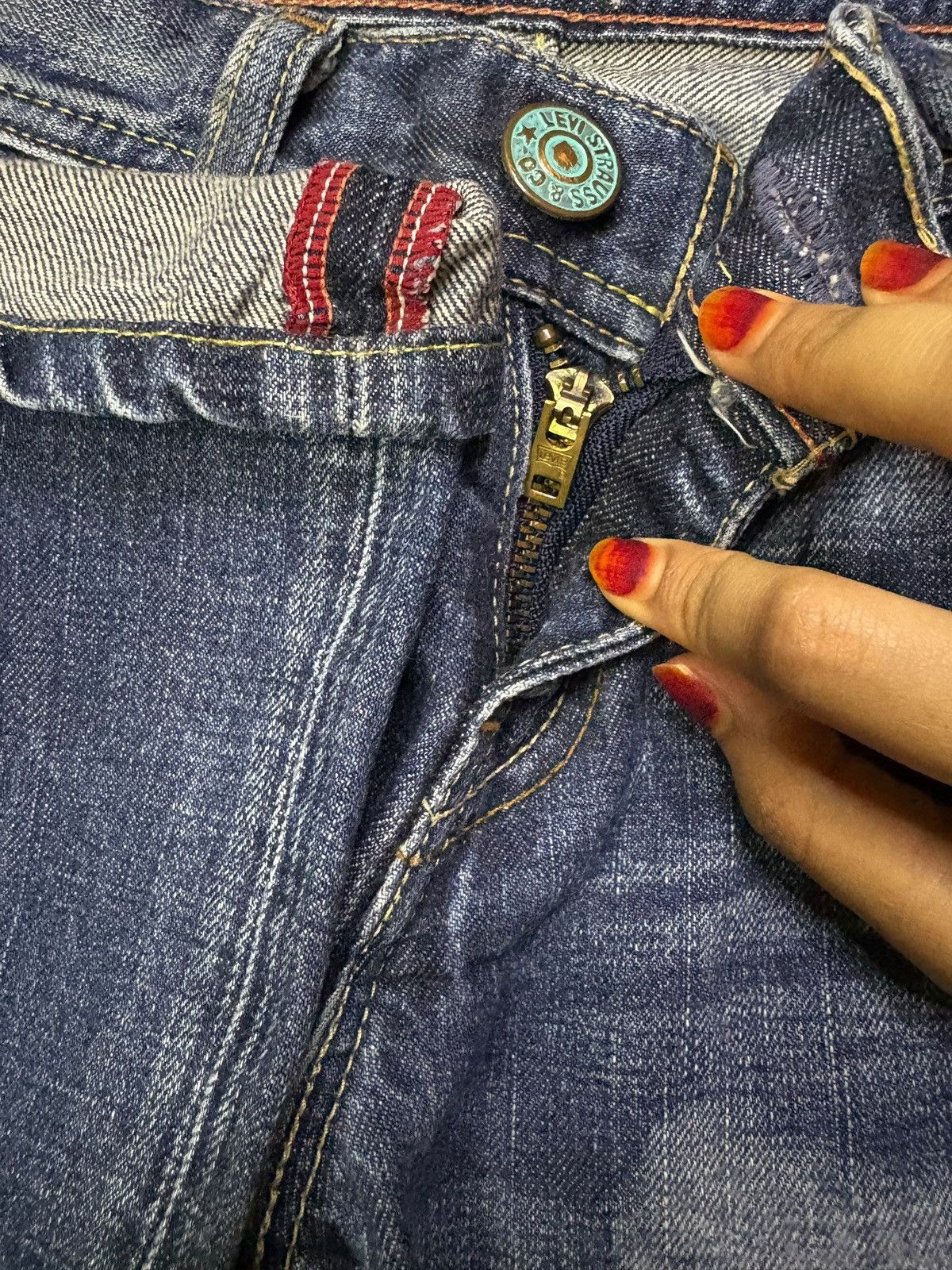 LVC × Levi's × Levi's Vintage Clothing Vintage Levis Reskoop Faded Wash Distressed Rip Flare Jeans Size 26" / US 2 / IT 38 - 3 Thumbnail