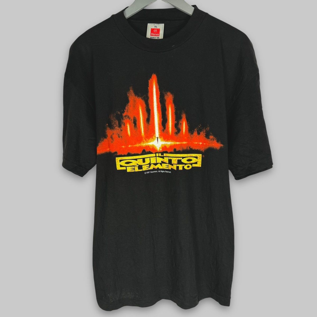 Vintage Vintage 1997 The Fifth Element Rare Italian Promo T Shirt Size US XL / EU 56 / 4 - 1 Thumbnail