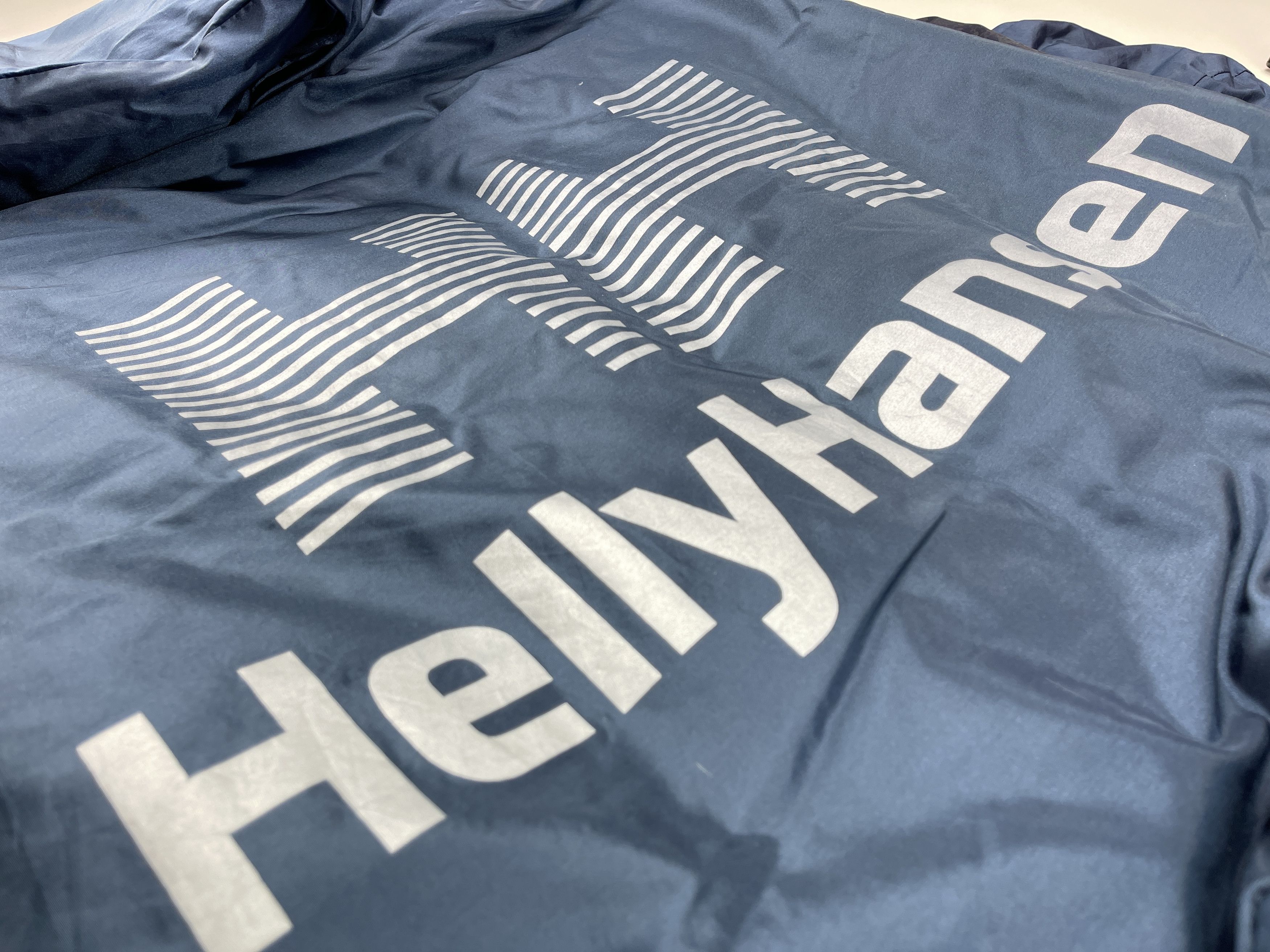 Helly Hansen Helly Hansen puffer jacket, vintage, 90s hip hop 1990s L Size US L / EU 52-54 / 3 - 5 Thumbnail