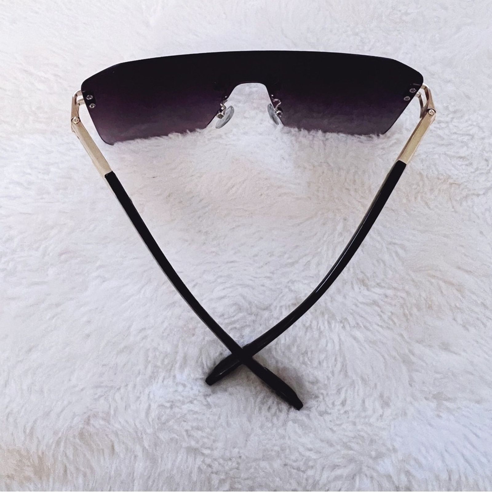 Other Sadie Black Oversized Rimless Flat-Top Sunglasses Size ONE SIZE - 9 Thumbnail