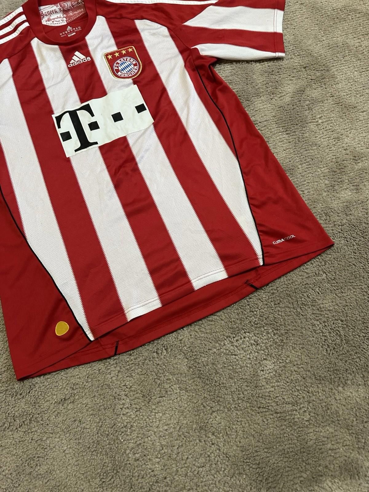 Adidas BAYERN MUNICH 2010 2011 HOME FOOTBALL SHIRT ADIDAS JERSEY Size US XL / EU 56 / 4 - 2 Thumbnail