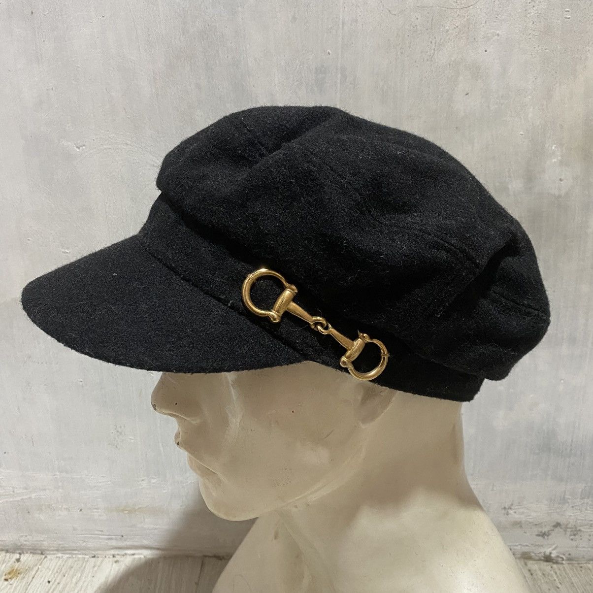 Japanese Brand 2000s chain lock baret hat by one way ifsixwasnine lgbstyle Size ONE SIZE - 4 Thumbnail