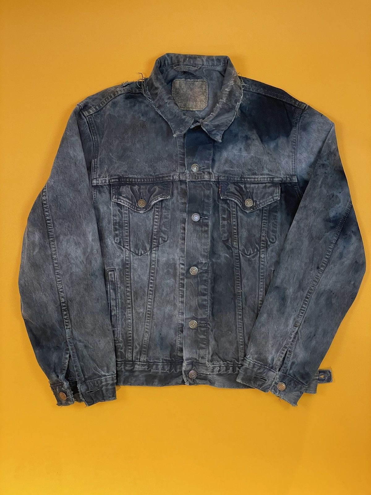 Levi's Distressed ThrashedLevis Trucker Denim jacket UNIQUE RARE Size US M / EU 48-50 / 2 - 7 Thumbnail