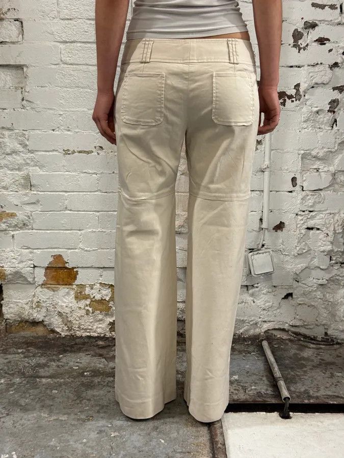 Dolce & Gabbana 1990s Dolce & Gabbana Creamy Flared Pants Size 27" / US 4 / IT 40 - 4 Thumbnail