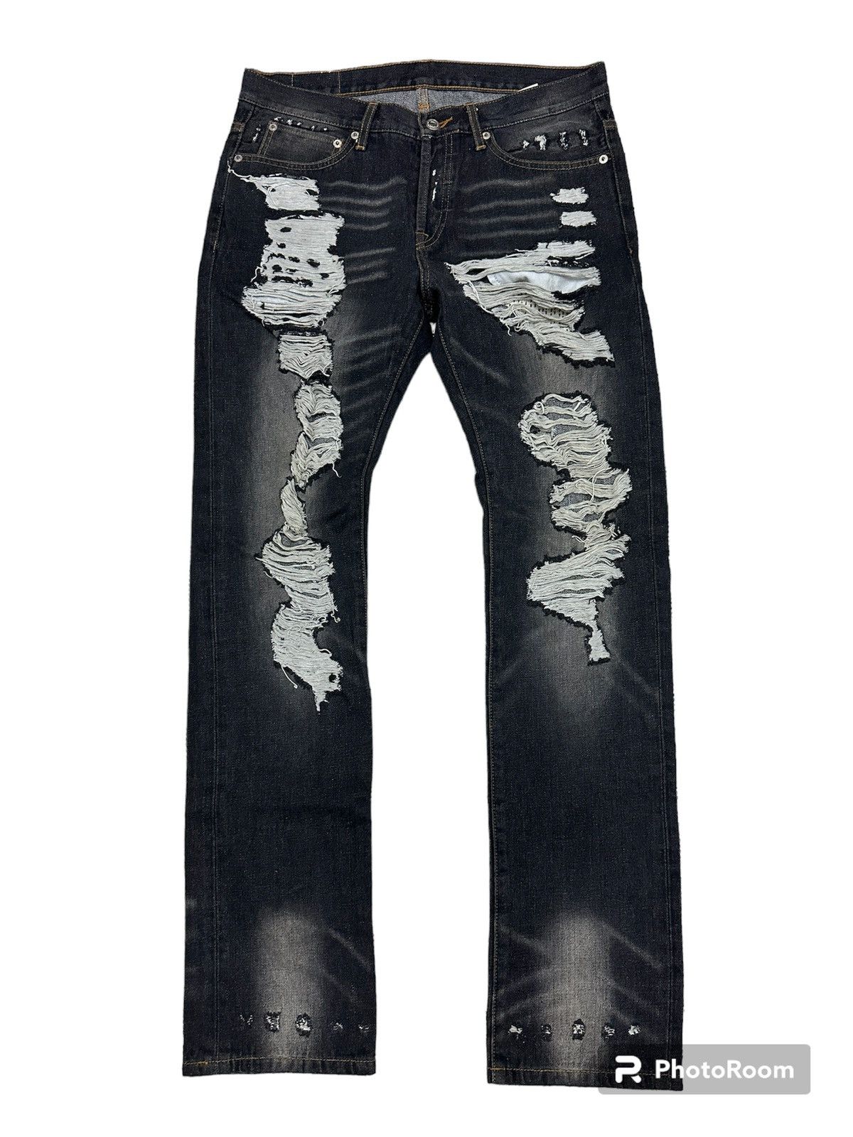 image of 14Th Addiction x Distressed Denim Vintage Swagger Distressed Faded Denim Jeans in Black (Size 32)