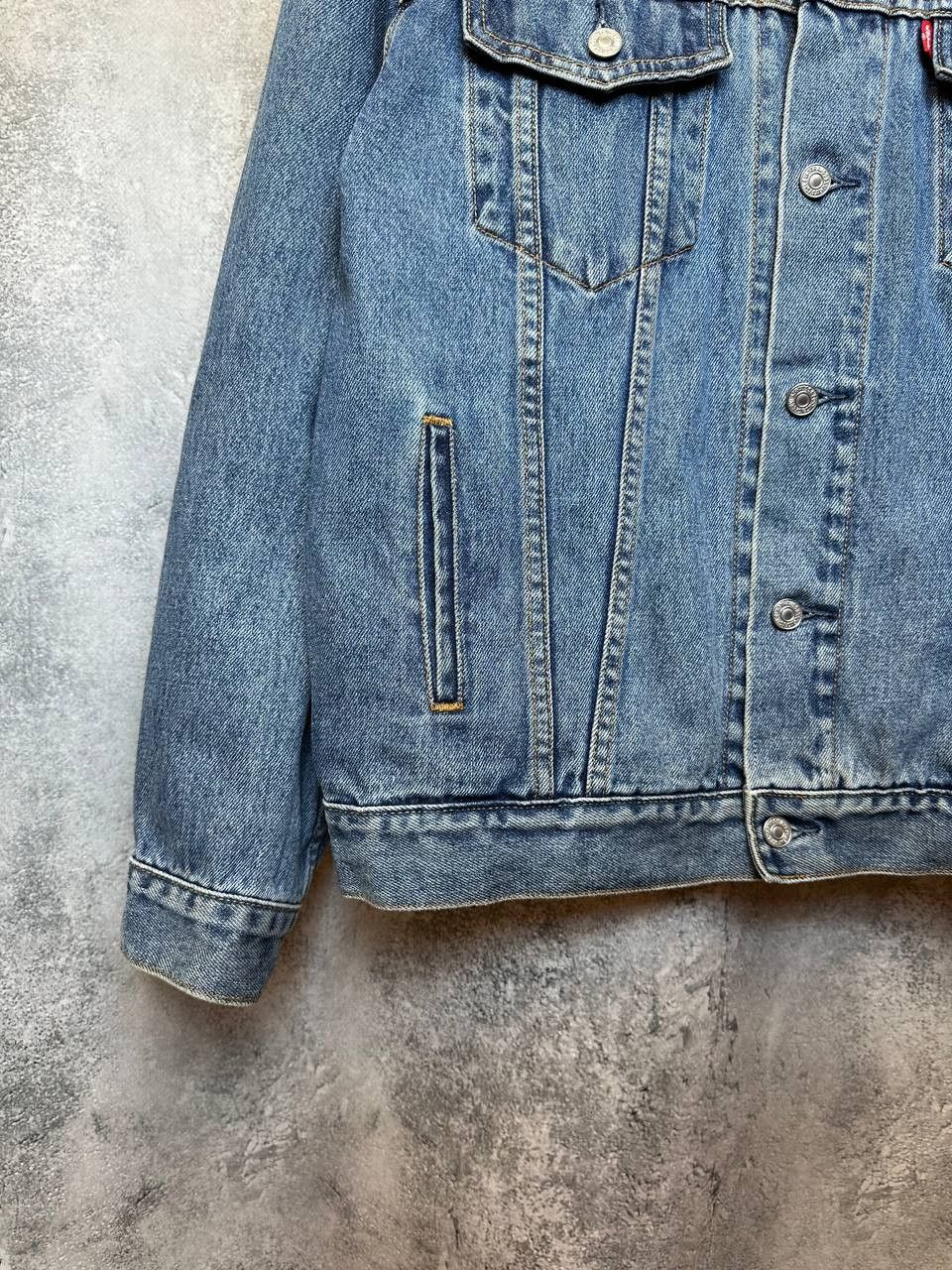 Levi's Vintage Clothing Levi's Vintage 90s Denim Jacket Standard Trucker 70507-0389 Size US L / EU 52-54 / 3 - 7 Thumbnail