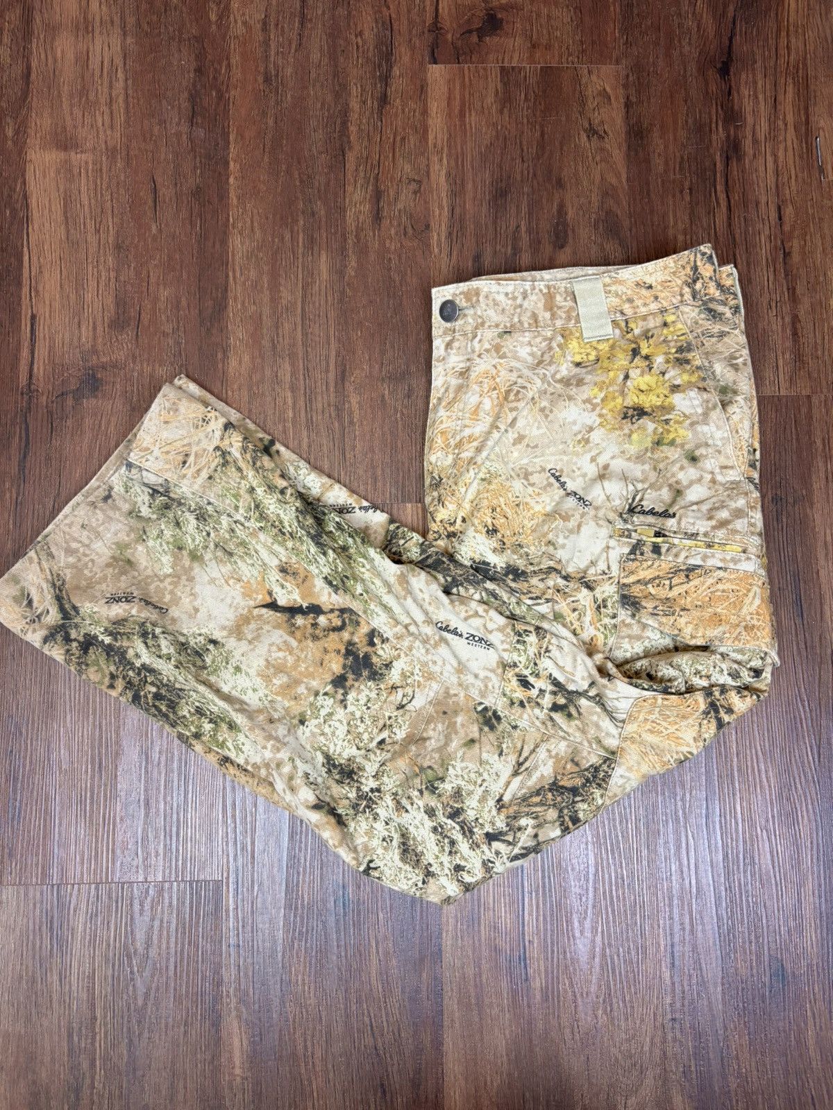 Light wash realtree cabelas camo cargo pants