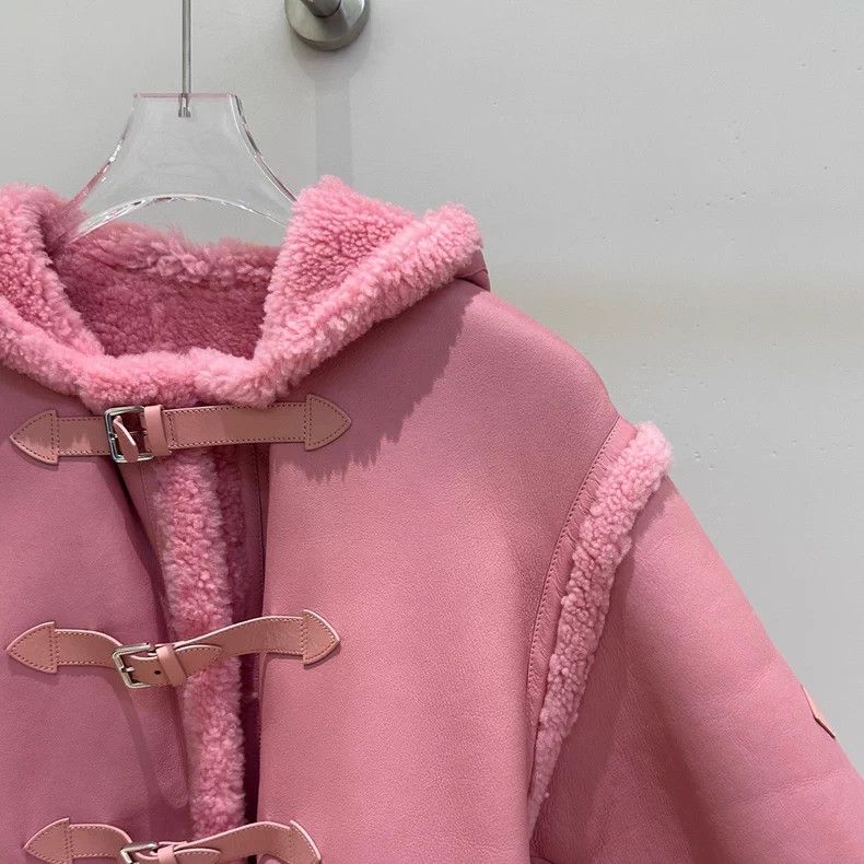 Louis Vuitton Louis Vuitton Pink Fur Lambswool One Piece Hooded Leather Size XXS / US 00 / IT 34 - 4 Thumbnail