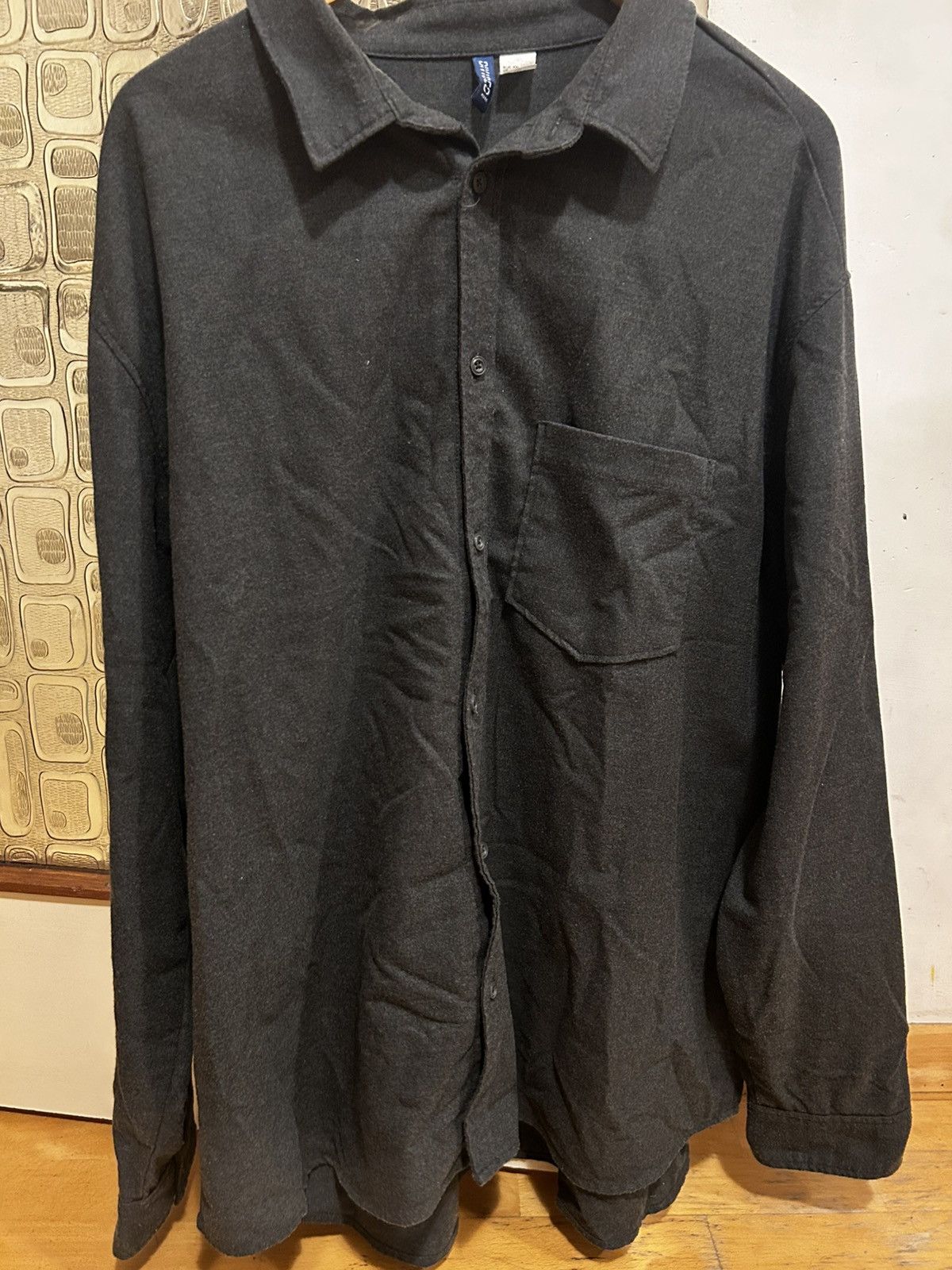 H&M H&M Men’s Shirt XXL – Black Long Sleeve Casual Button-Up Size US XXL / EU 58 / 5 - 2 Thumbnail