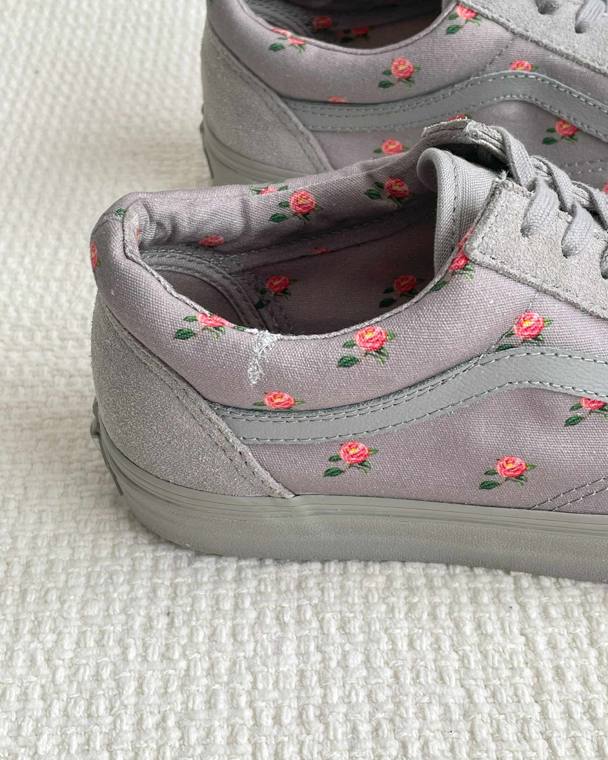 Undercover × Vans Vans x Undercover - Old Skool Flower Size US 10 / EU 43 - 5 Thumbnail
