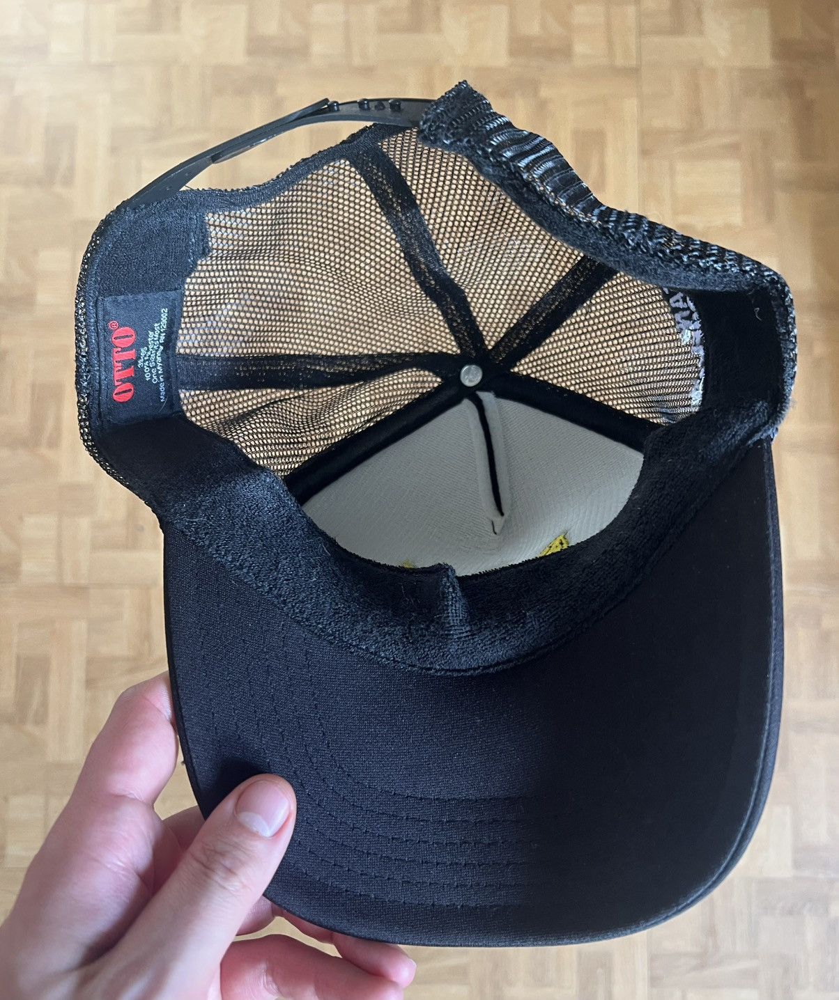 Jean-Michel Basquiat Jean-Michel Basquiat King Pleasure exhibition exclusive hat Size ONE SIZE - 7 Thumbnail