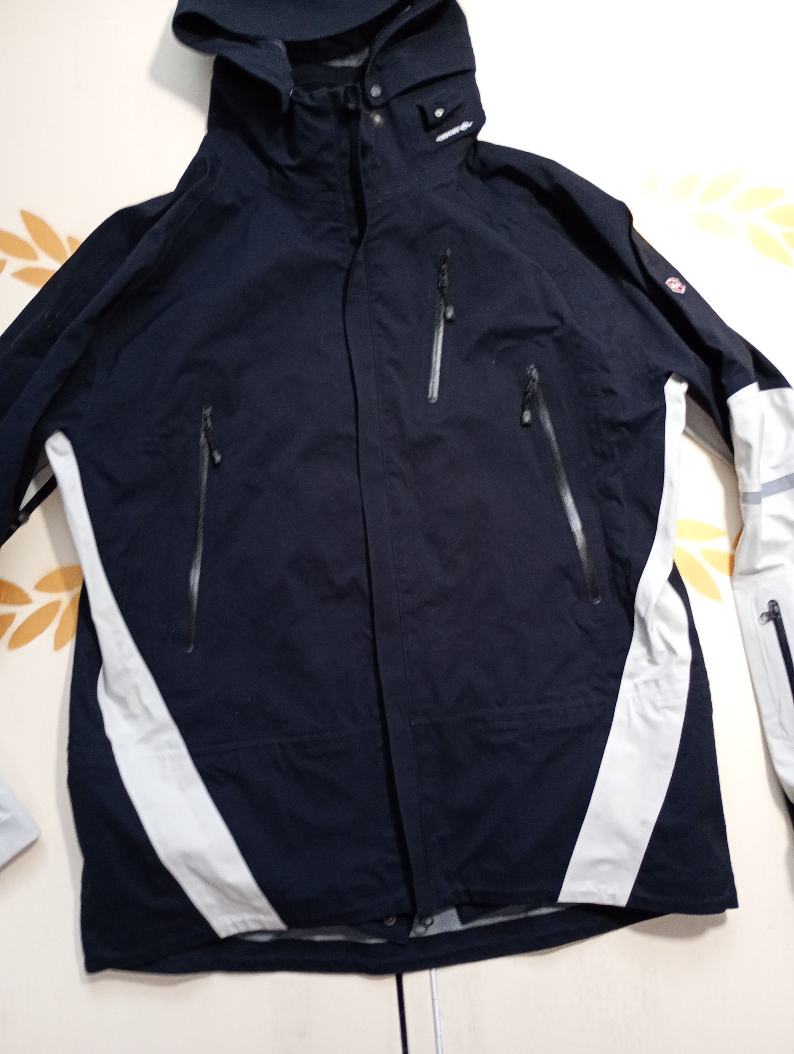 Victorinox Victorinox Recco Jacket Size US L / EU 52-54 / 3 - 5 Thumbnail