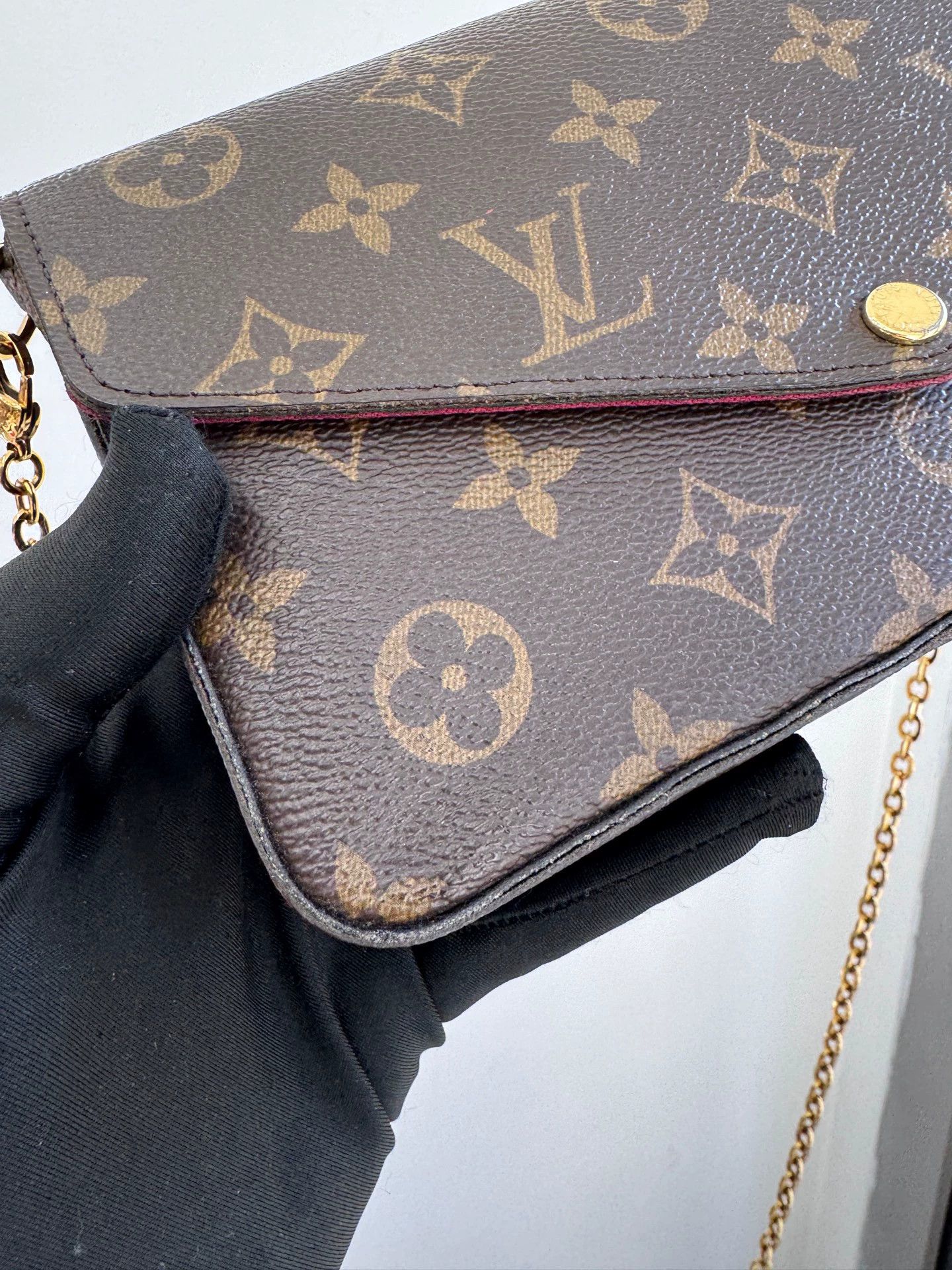Louis Vuitton LV Pochette Felicie 3-in-1 Monogram Crossbody Bag Size ONE SIZE - 4 Thumbnail