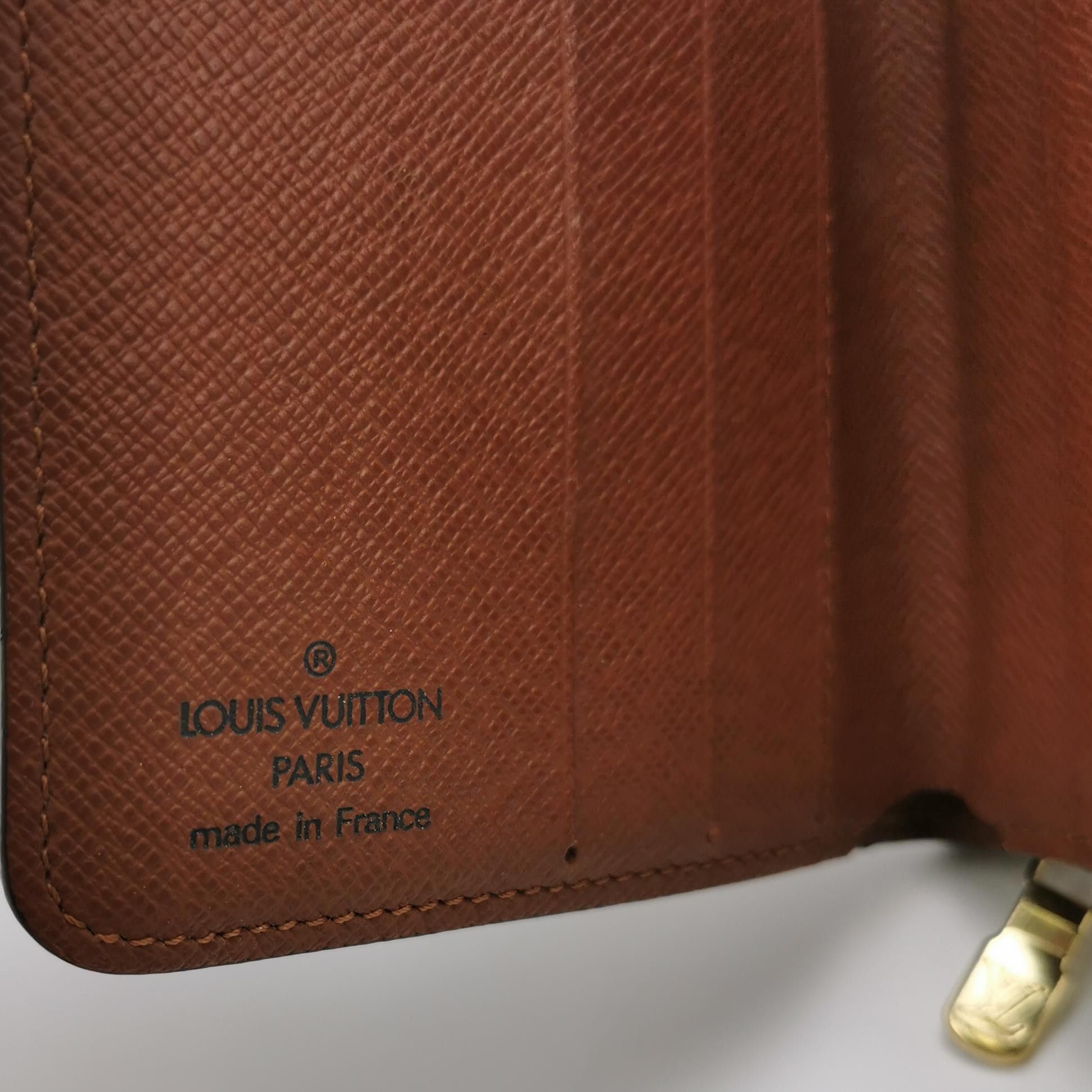 Louis Vuitton Louis Vuitton (LV) Monogram Print Wallet -y2506 Size ONE SIZE - 1 Thumbnail