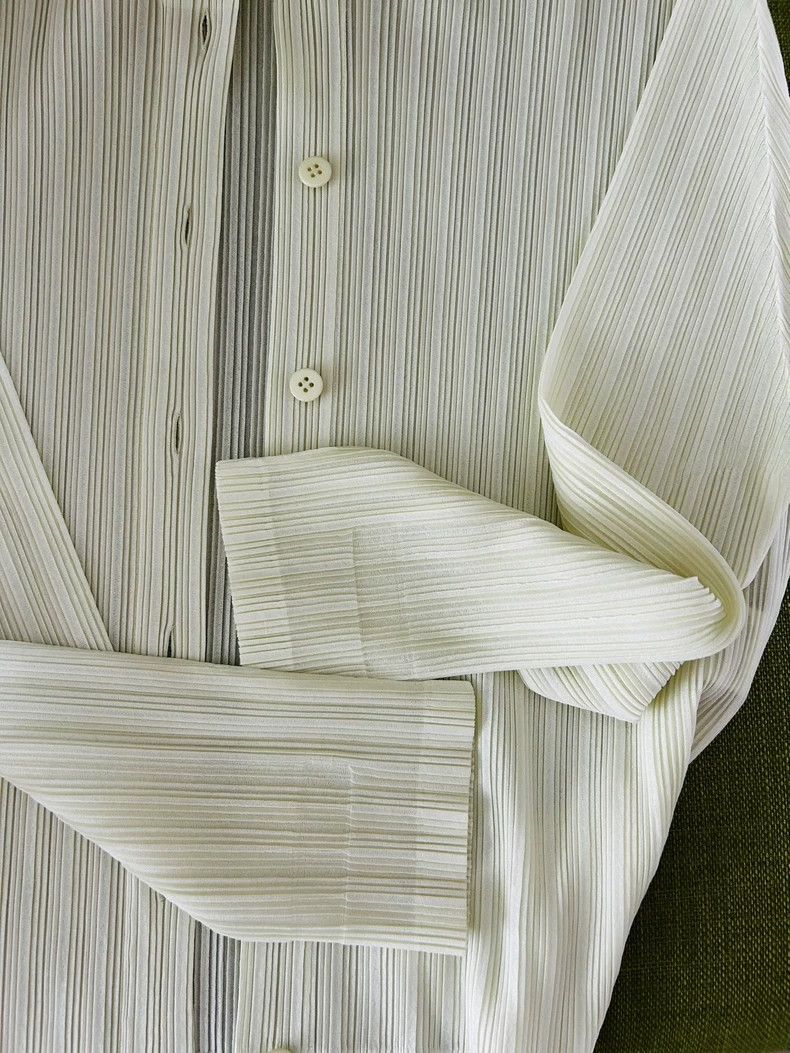 Issey Miyake Issey Miyake size:3 A white pleated cardigan Size XS / US 0-2 / IT 36-38 - 3 Thumbnail