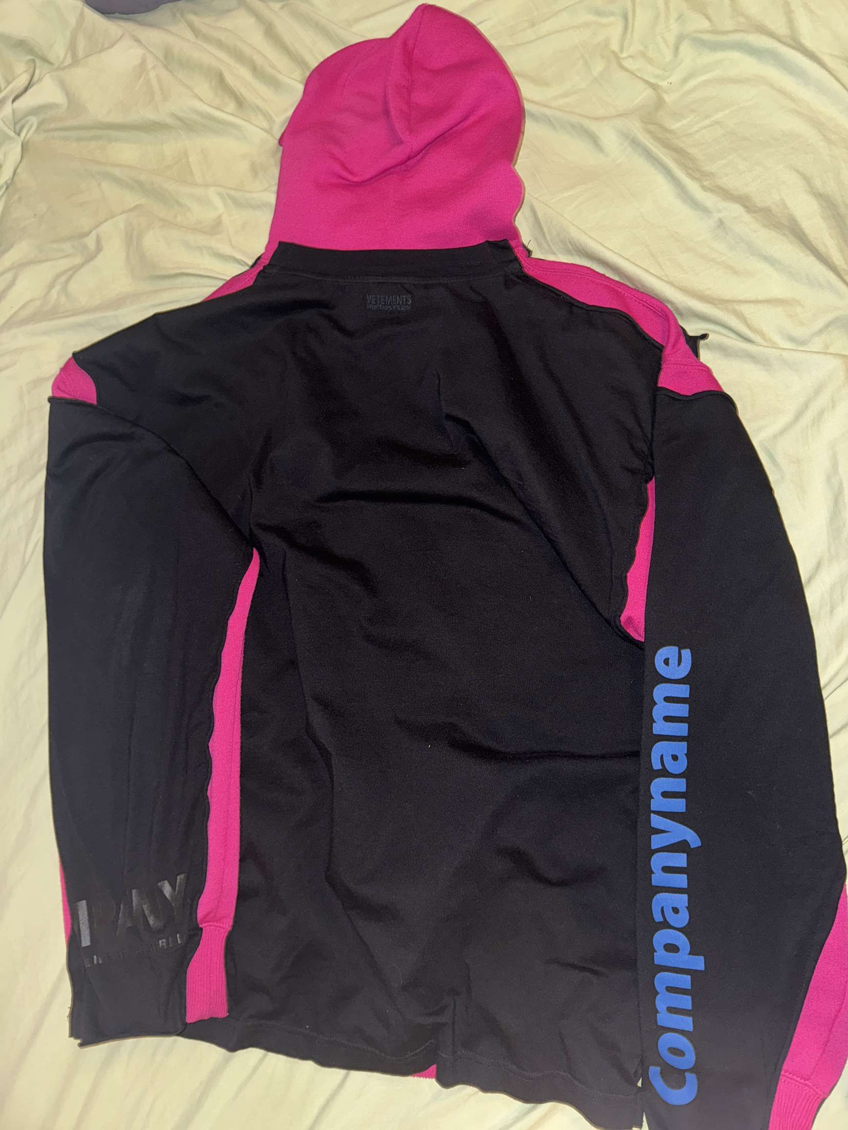 Vetements AW2018 Vetements "Yourname" Slogan hoodie Size US S / EU 44-46 / 1 - 2 Thumbnail